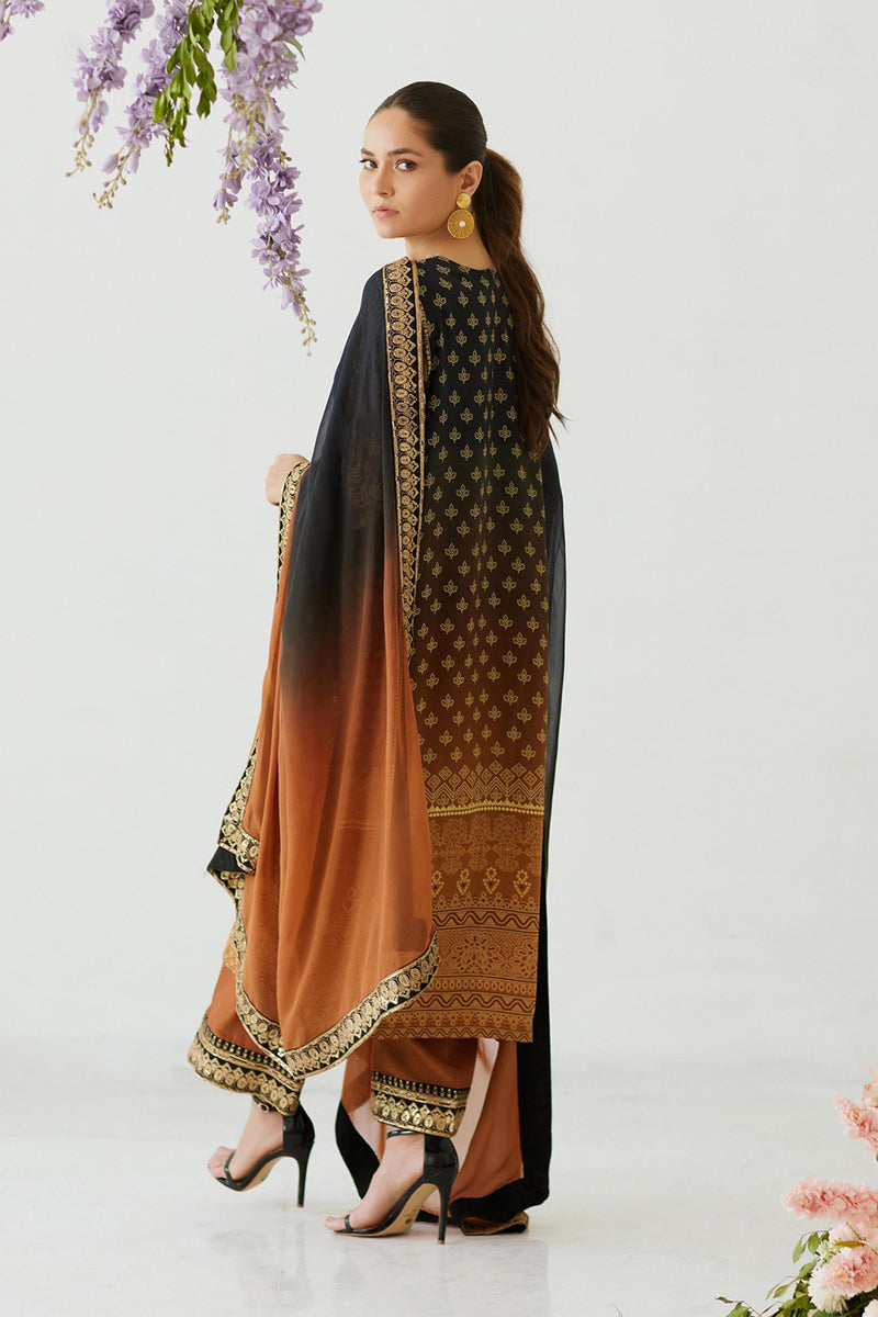 Mina Hasan | Signature Pret | Ombre Chunri - by Libasekhas - Registered Vendor of : Mina Hasan - 100% Original Designer Dress