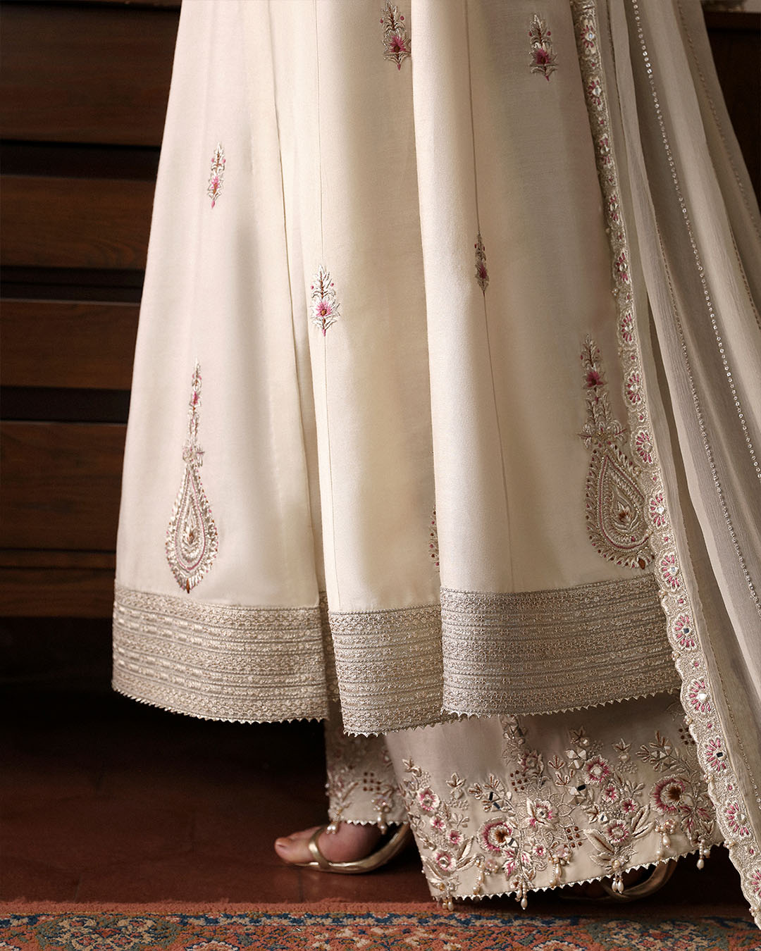 Faiza Saqlain | Mehermah Luxe Formals | Sabina - by - Libasekhas UK - Registered Vendor of : Faiza Saqlain - 100% Original Designer Dresss