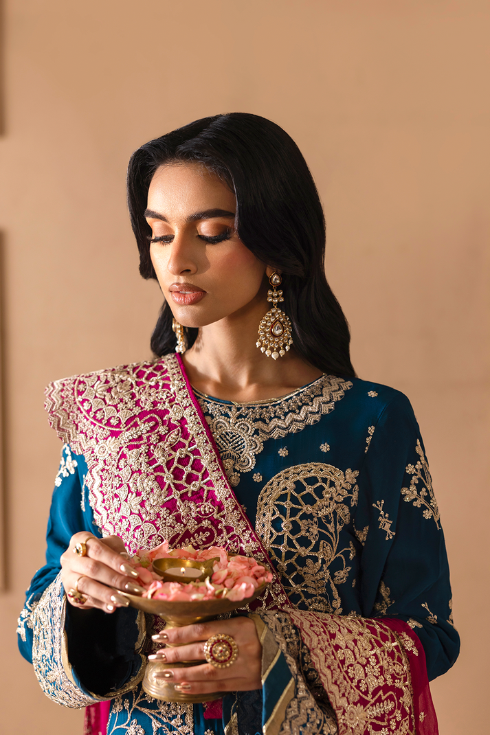 Emaan Adeel | Sheherzadi Formals 25 | KAVYA - by Libasekhas UK - Registered Vendor of : Emaan Adeel - 100% Original Designer Dress