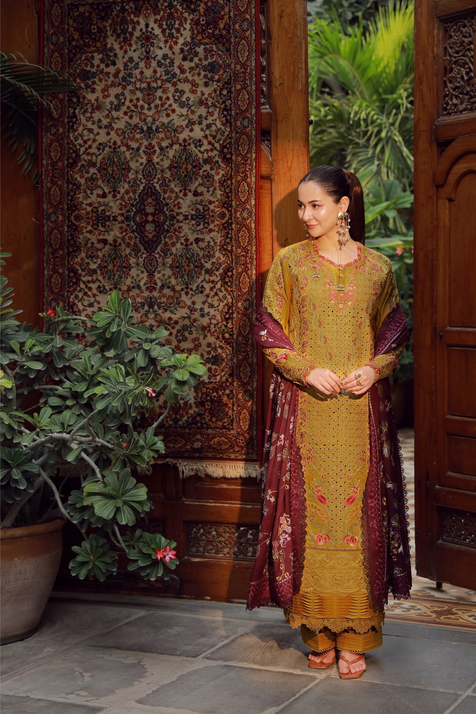 Maryam Hussain | Winter Shawl 25 | Soz - by Libasekhas UK - Registered Vendor of : Maryam Hussain - 100% Original Designer Dress