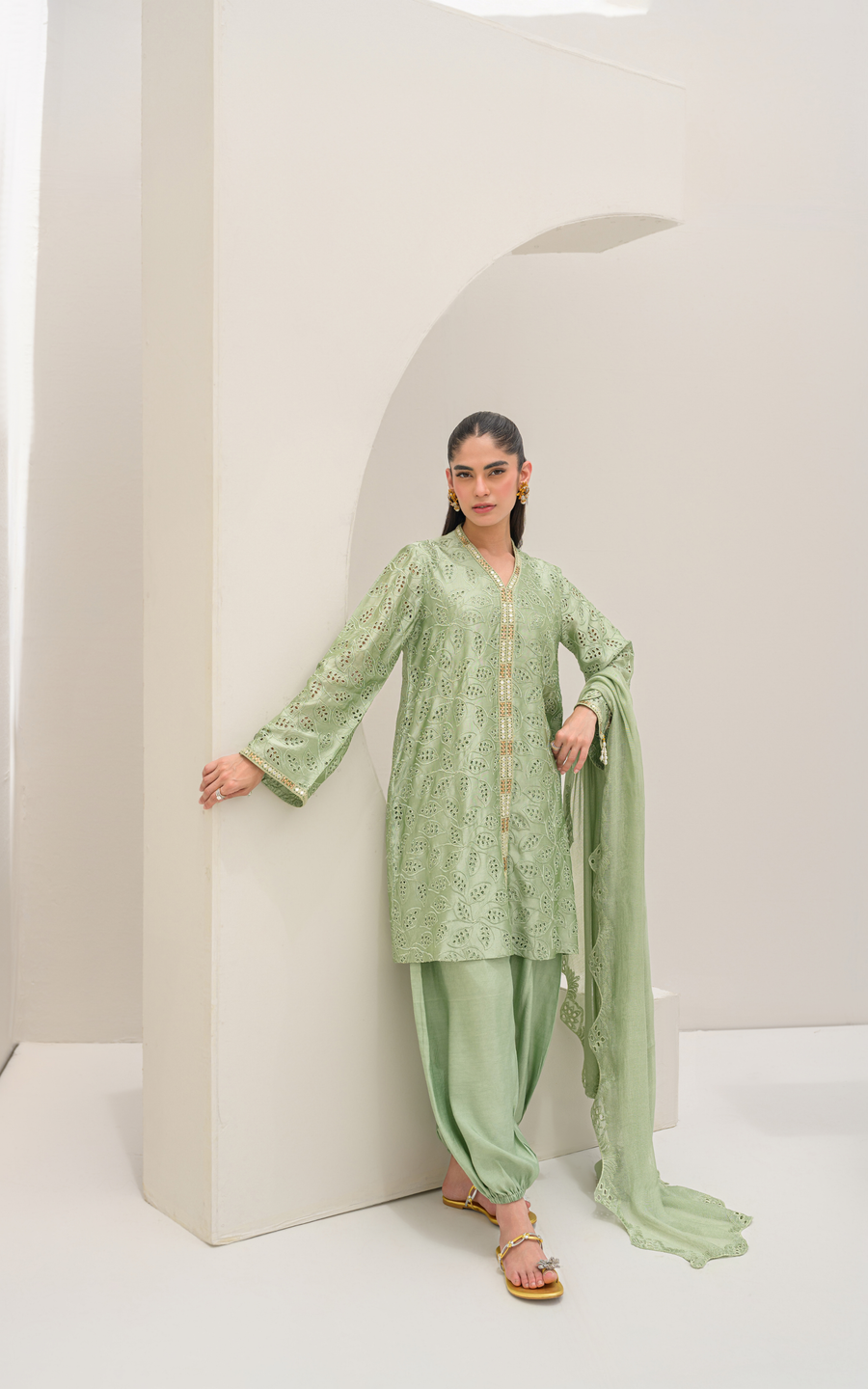Sana Abbas | Ara Eid Luxe | Lumi - by Libasekhas - Registered Vendor of : Sana Abbas - 100% Original Designer Dress