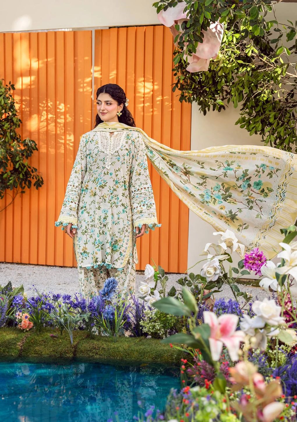 Elaf Premium | Prints 25 | EPS-3A IVORY WHISPERS - by - Libasekhas UK - Registered Vendor of : Elaf Premium - 100% Original Designer Dresss