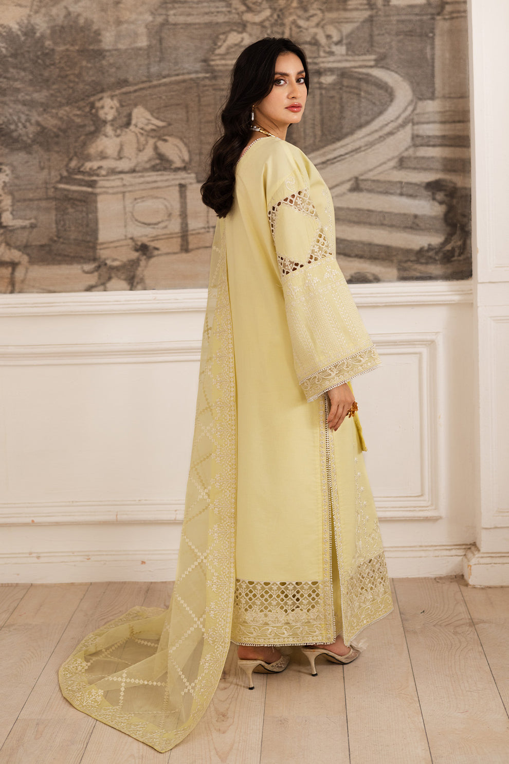 Maryum N Maria | Mira Luxury Lawn | HAYAT - FS50104 - by - Libasekhas UK - Registered Vendor of : Maryum N Maria - 100% Original Designer Dresss