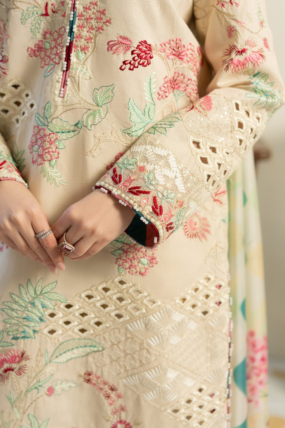 Maryum N Maria | Luxury Lawn 25 | AEISHA - MS50109 - by - Libasekhas UK - Registered Vendor of : Maryum N Maria - 100% Original Designer Dresss