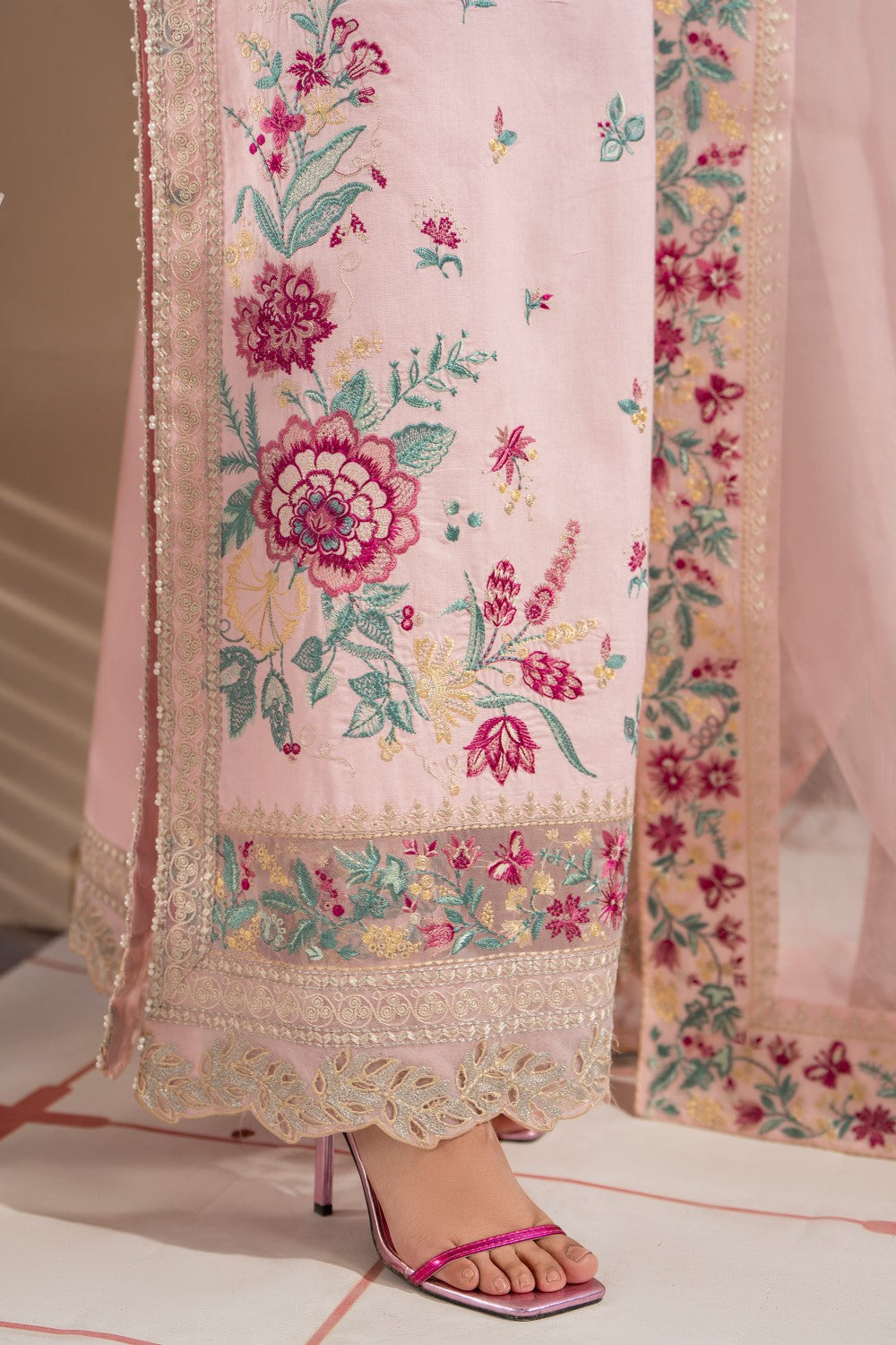 Maryum N Maria | Luxury Lawn 25 | ARNINA - MS50112 - by - Libasekhas UK - Registered Vendor of : Maryum N Maria - 100% Original Designer Dresss