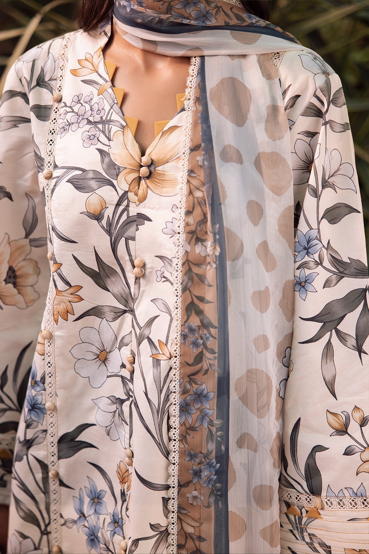 Alizeh | Sheen Lawn Prints 24 | GARDENIA - by - Libasekhas UK - Registered Vendor of : Alizeh - 100% Original Designer Dresss