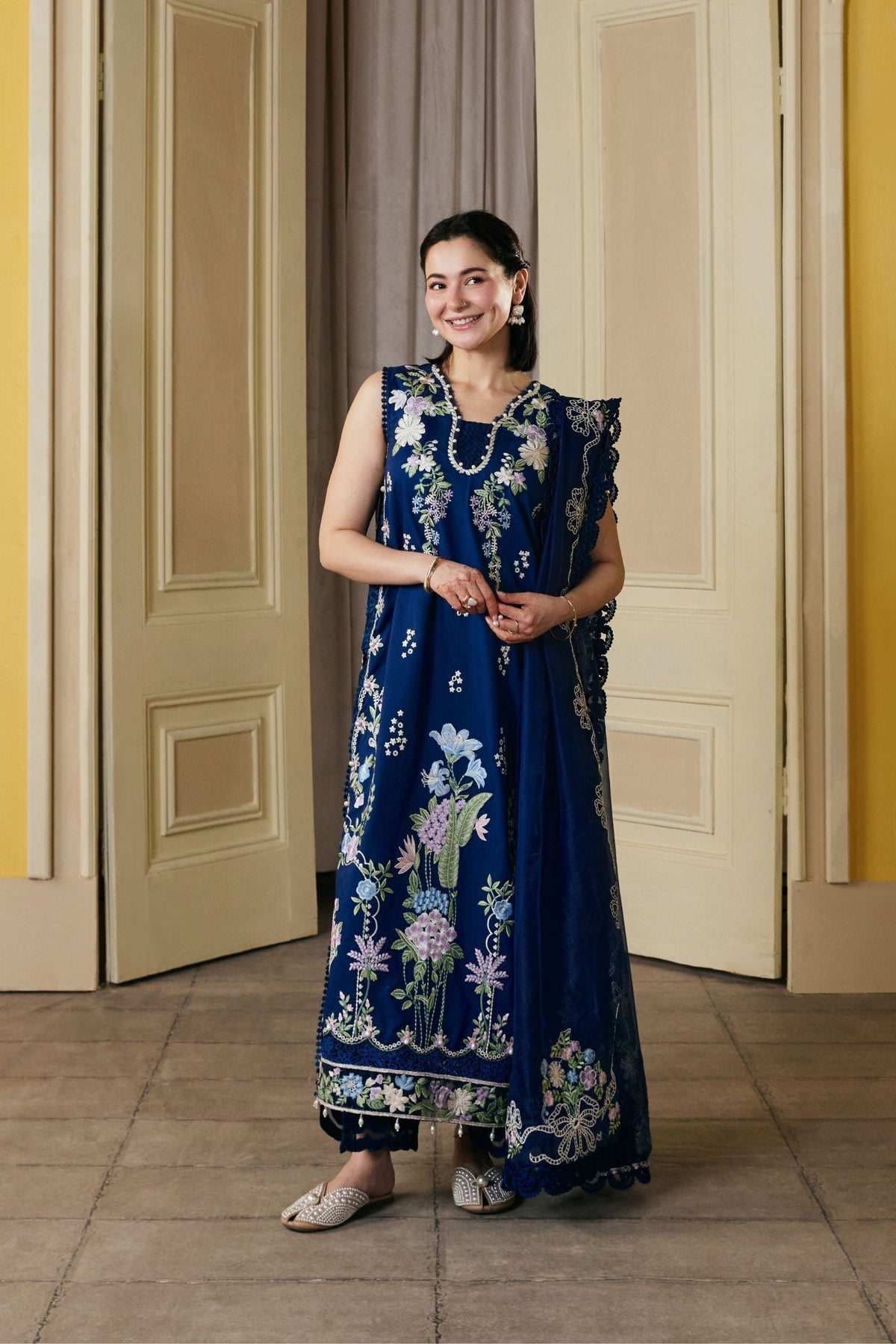 Maryam Hussain | Luxury Lawn 26 Vol 2 | Sanam - by Libasekhas UK - Registered Vendor of : Maryam Hussain - 100% Original Designer Dress