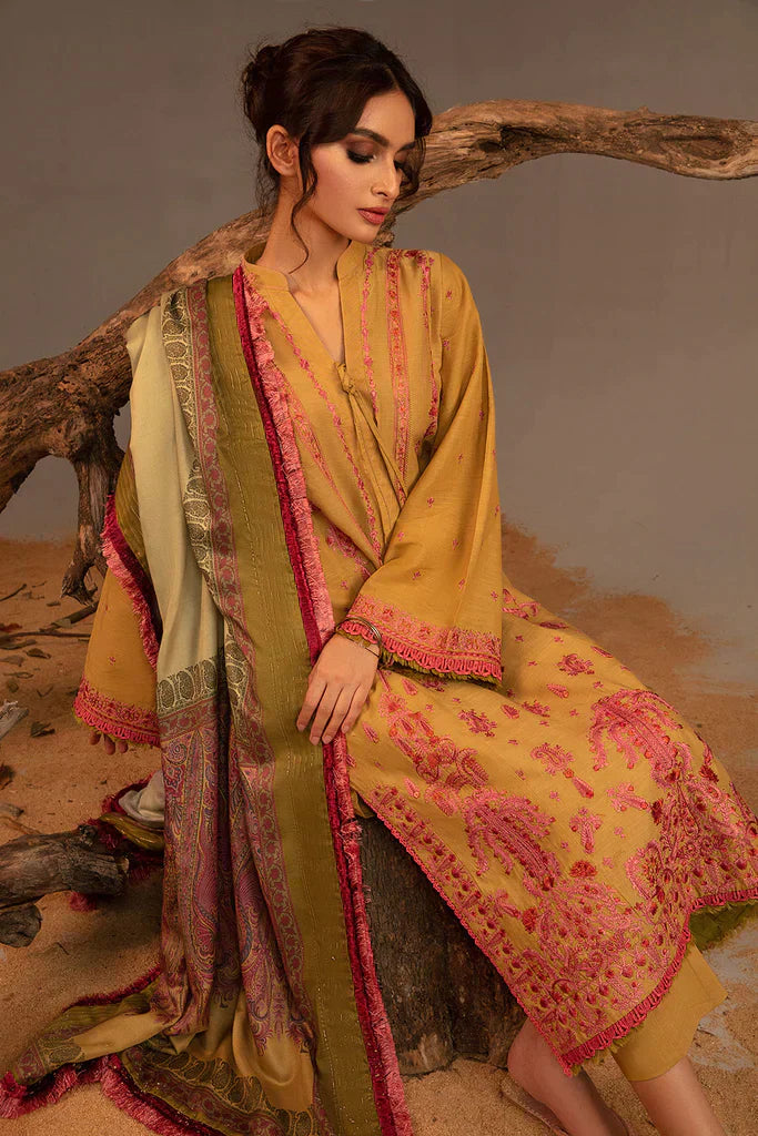 Sobia Nazir | Autumn Winter 23 | 5B - by - Libasekhas UK - Registered Vendor of : Sobia Nazir - 100% Original Designer Dresss