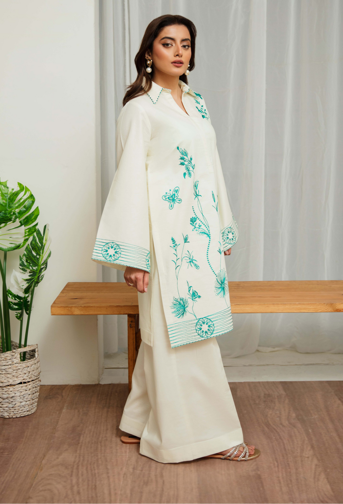Humdum | Ayra Ready to wear | Ayra - D02 - by - Libasekhas UK - Registered Vendor of : Humdum - 100% Original Designer Dresss