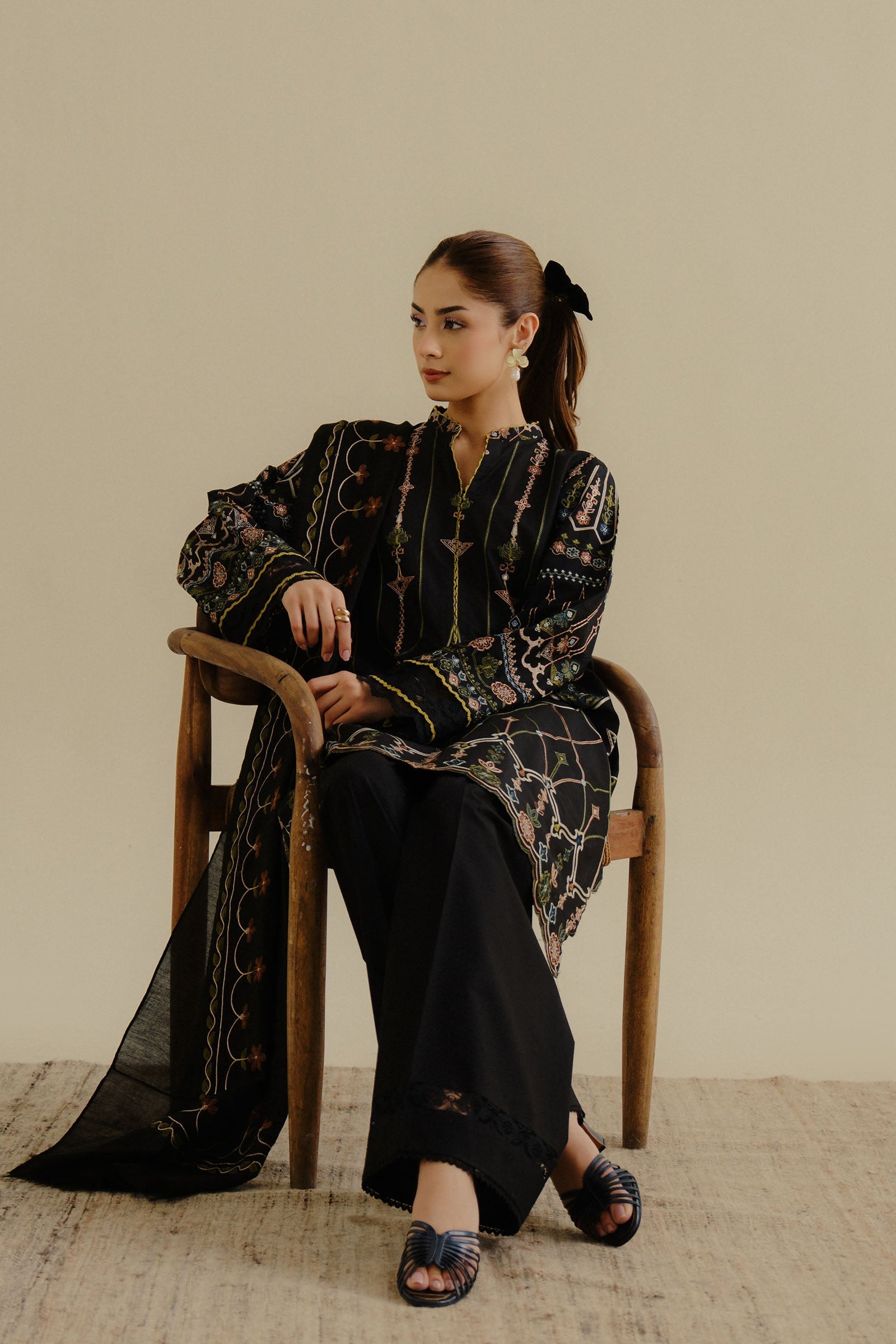 Zara Shahjahan | Coco Lawn 25 | Iris-2A - by - Libasekhas UK - Registered Vendor of : Zara Shahjahan - 100% Original Designer Dresss