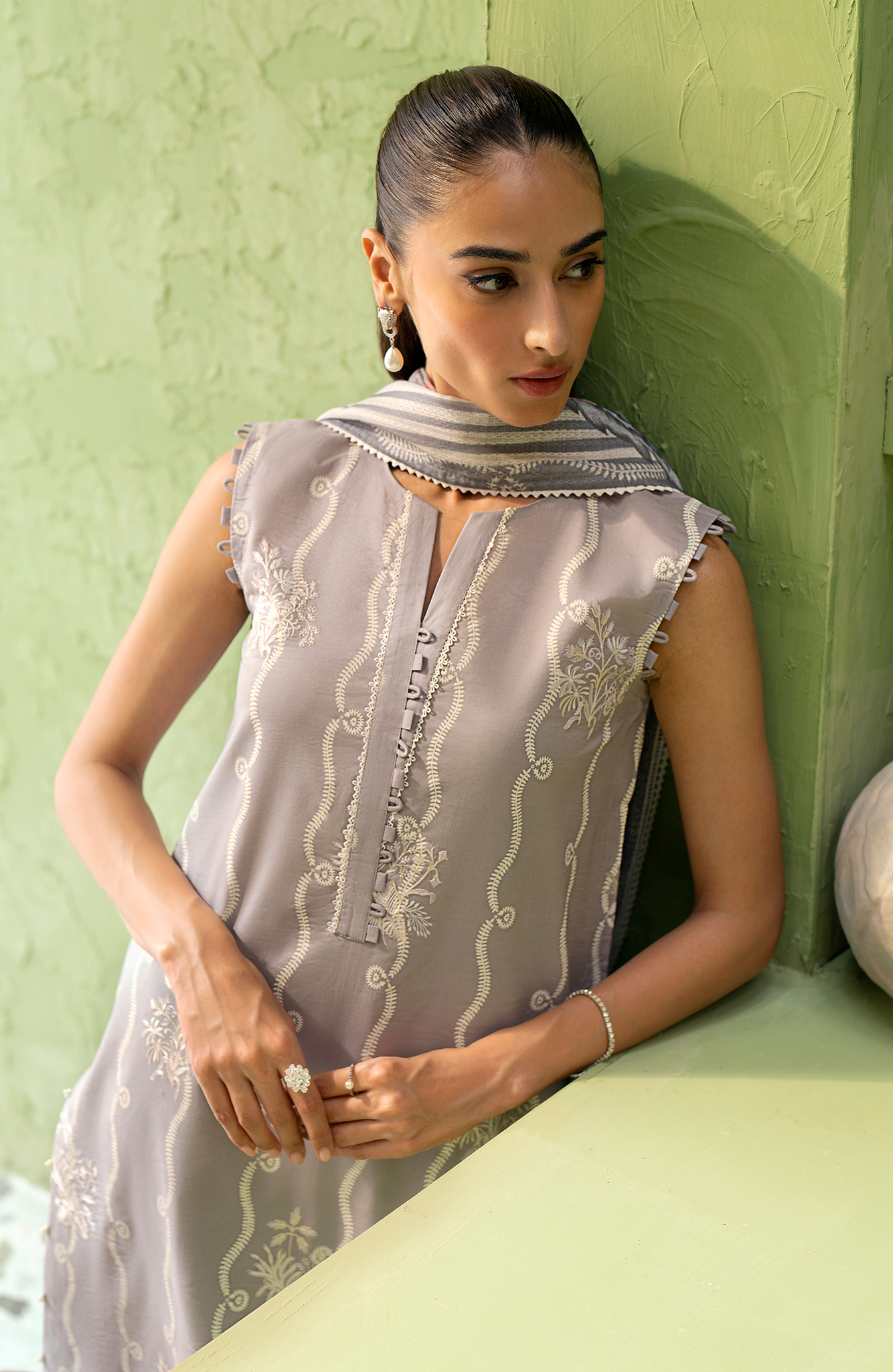 Seran | Artisan Lawn 25 | GRIS - by - Libasekhas UK - Registered Vendor of : Seran - 100% Original Designer Dresss