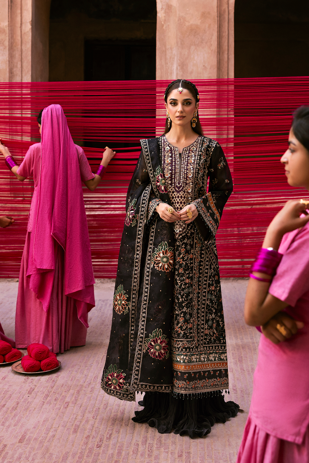 Emaan Adeel I The Empress Wedding Formals I NOCTELLE - by Libasekhas UK - Registered Vendor of : Emaan Adeel - 100% Original Designer Dress