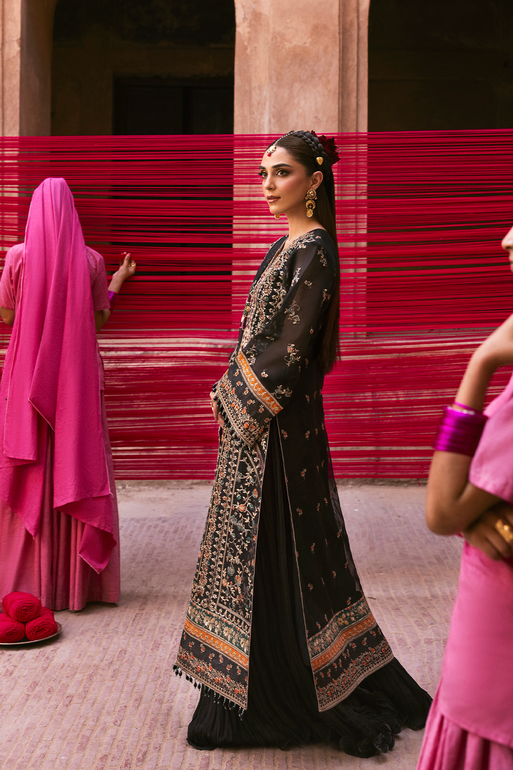 Emaan Adeel I The Empress Wedding Formals I NOCTELLE - by Libasekhas UK - Registered Vendor of : Emaan Adeel - 100% Original Designer Dress