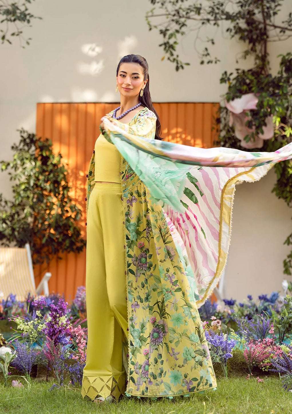 Elaf Premium | Prints 25 | EPS-7A DAISY FIELDS - by - Libasekhas UK - Registered Vendor of : Elaf Premium - 100% Original Designer Dresss