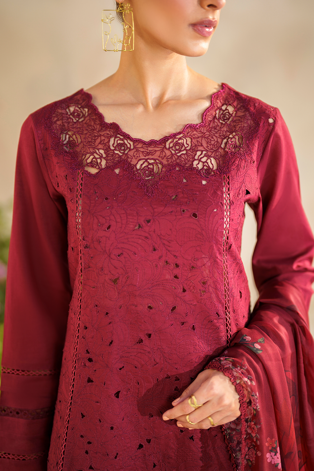 Iznik | Festive lawn 24 | SFL-02 - by - Libasekhas UK - Registered Vendor of : Iznik - 100% Original Designer Dresss
