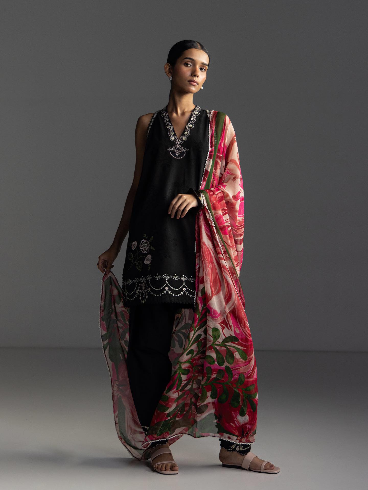 Zara Shahjahan | Coco Lawn 26 | Miro-2B - by Libasekhas - Registered Vendor of : Zara Shahjahan - 100% Original Designer Dress