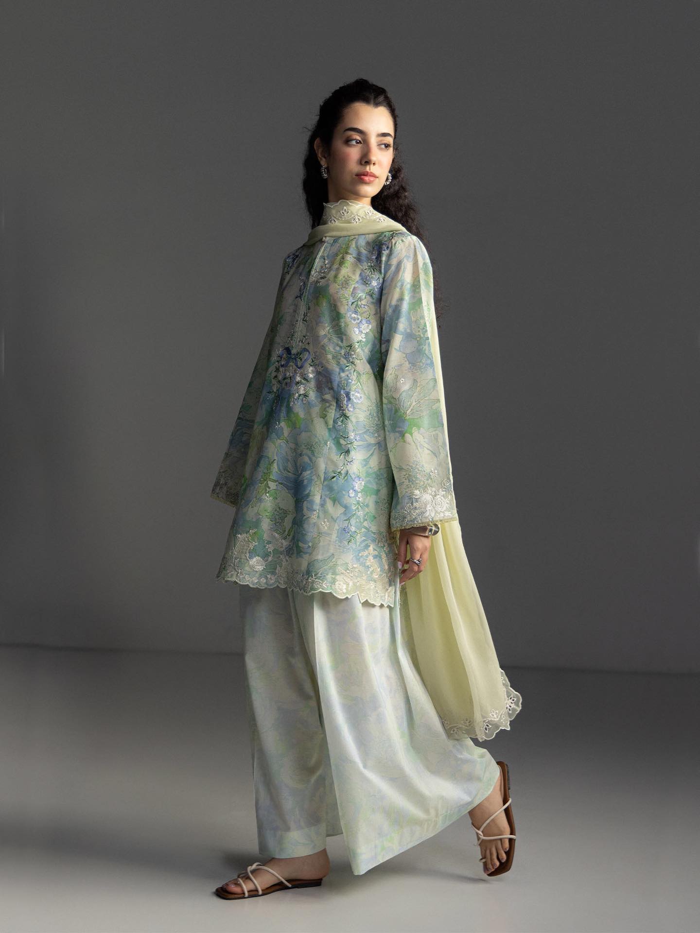Zara Shahjahan | Coco Lawn 26 | Aira-6A - by Libasekhas UK - Registered Vendor of : Zara Shahjahan - 100% Original Designer Dress