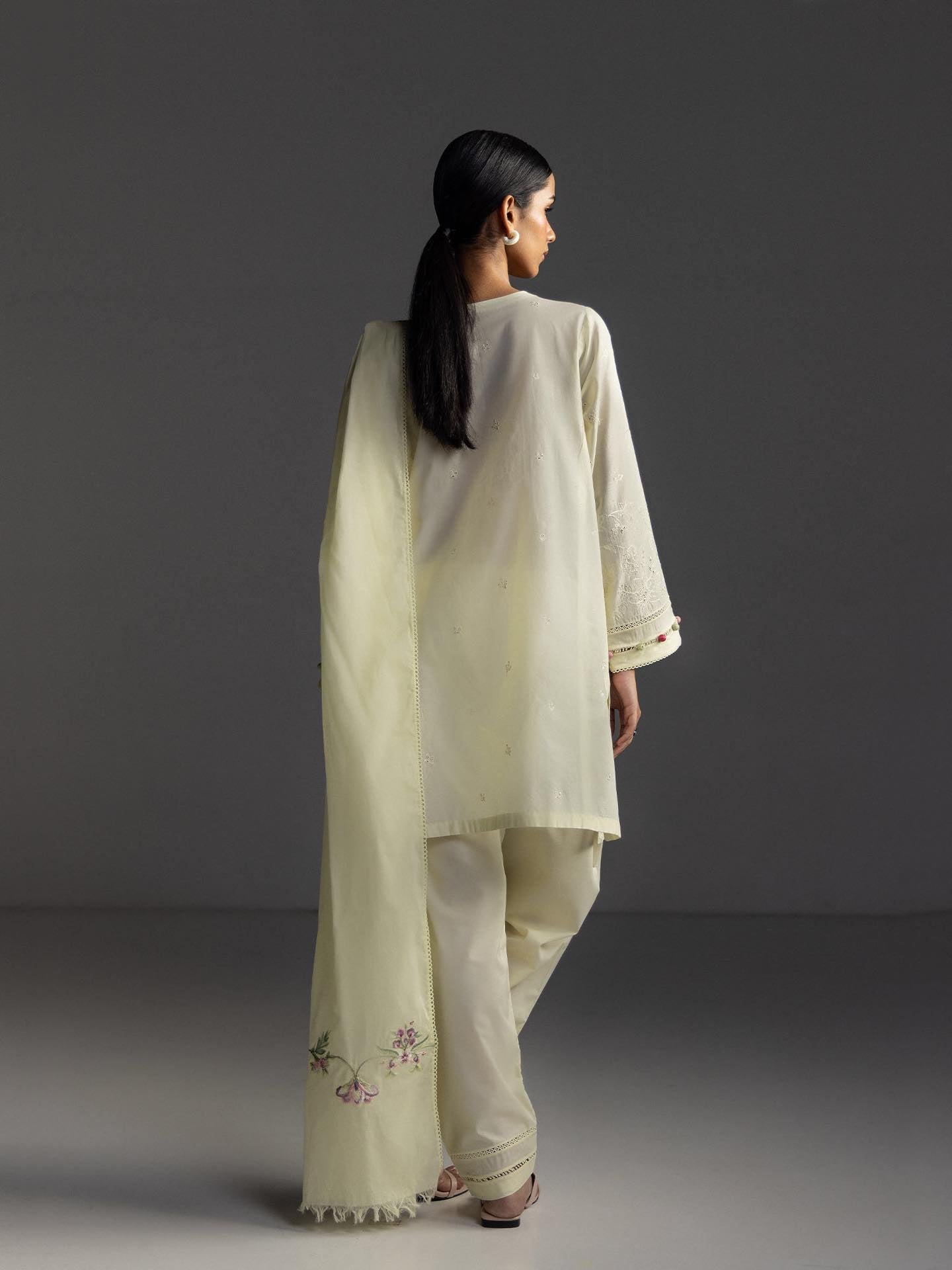 Zara Shahjahan | Coco Lawn 26 | Liora-8B - by Libasekhas UK - Registered Vendor of : Zara Shahjahan - 100% Original Designer Dress