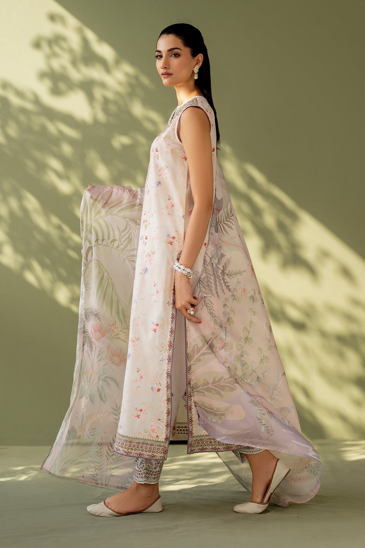 Baroque | Eid Printique | EMBROIDERED PRINTED LAWN UF-4169 - by - Libasekhas UK - Registered Vendor of : Baroque - 100% Original Designer Dresss