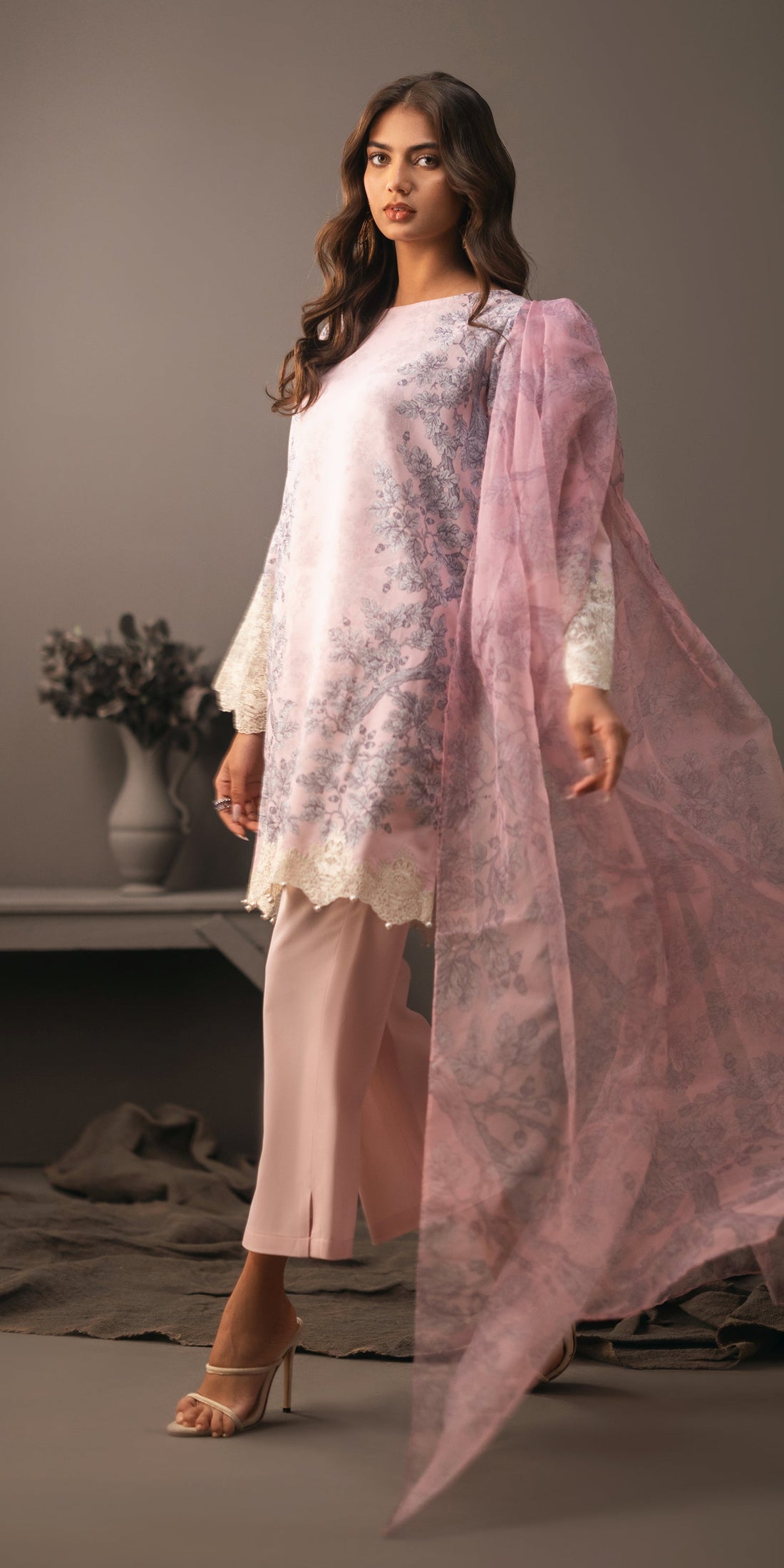 Erum Khan | Beyond Basic | GLOWING BEAT - by - Libasekhas UK - Registered Vendor of : Faiza Faisal - 100% Original Designer Dresss