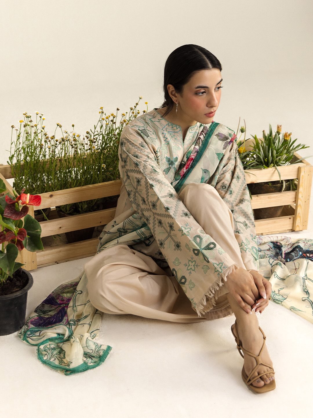 Zara Shahjahan | Coco Lawn 26 | Soren-9B - by Libasekhas UK - Registered Vendor of : Zara Shahjahan - 100% Original Designer Dress