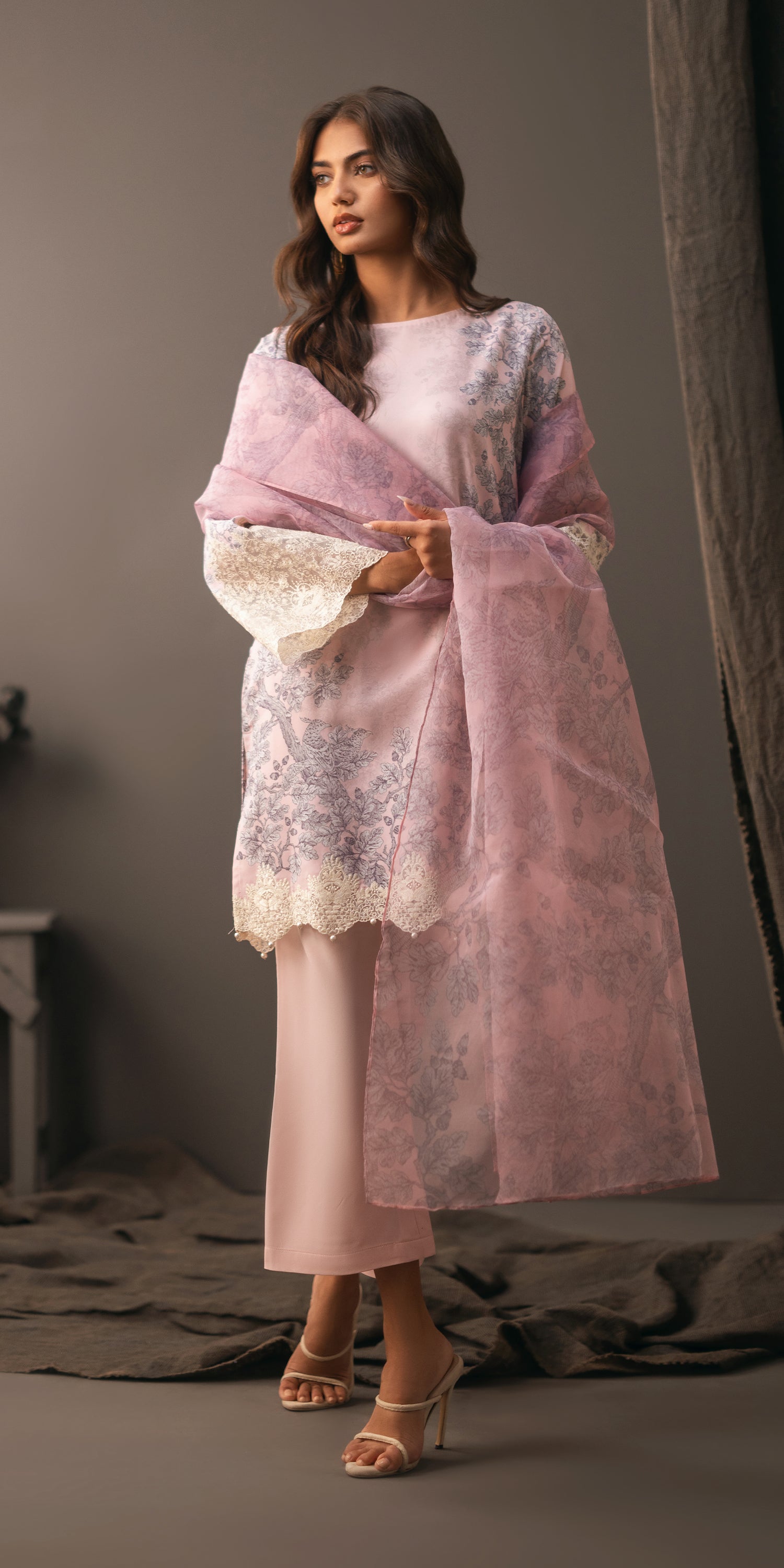 Erum Khan | Beyond Basic | GLOWING BEAT - by - Libasekhas UK - Registered Vendor of : Faiza Faisal - 100% Original Designer Dresss