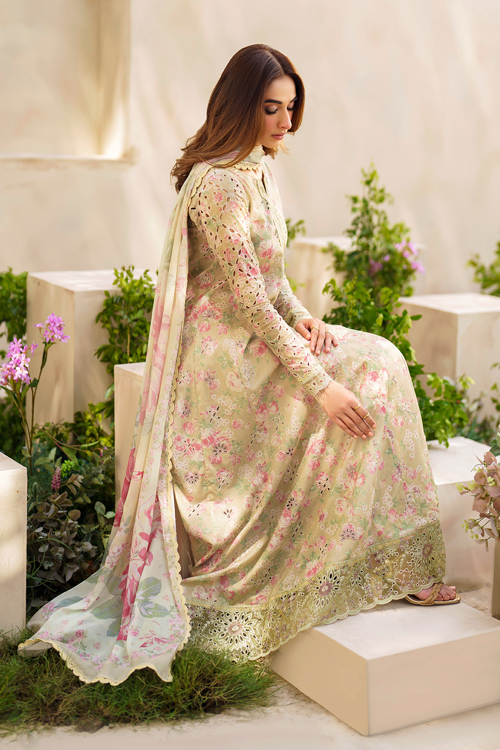 Iznik | Festive lawn 24 | SFL-05 - by - Libasekhas UK - Registered Vendor of : Iznik - 100% Original Designer Dresss