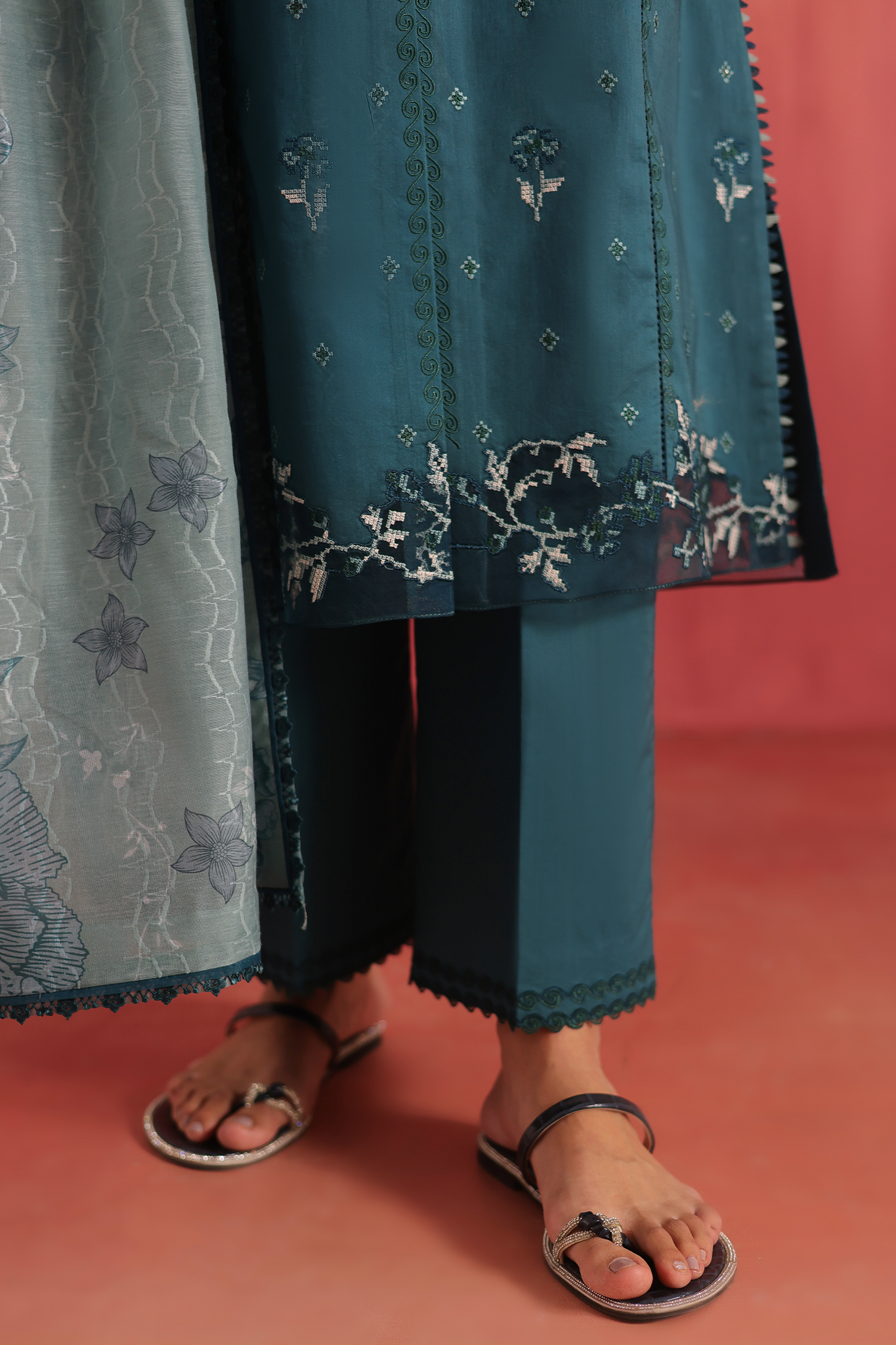 Seran | Nayab Eid Lawn | TIA - by - Libasekhas UK - Registered Vendor of : Seran - 100% Original Designer Dresss