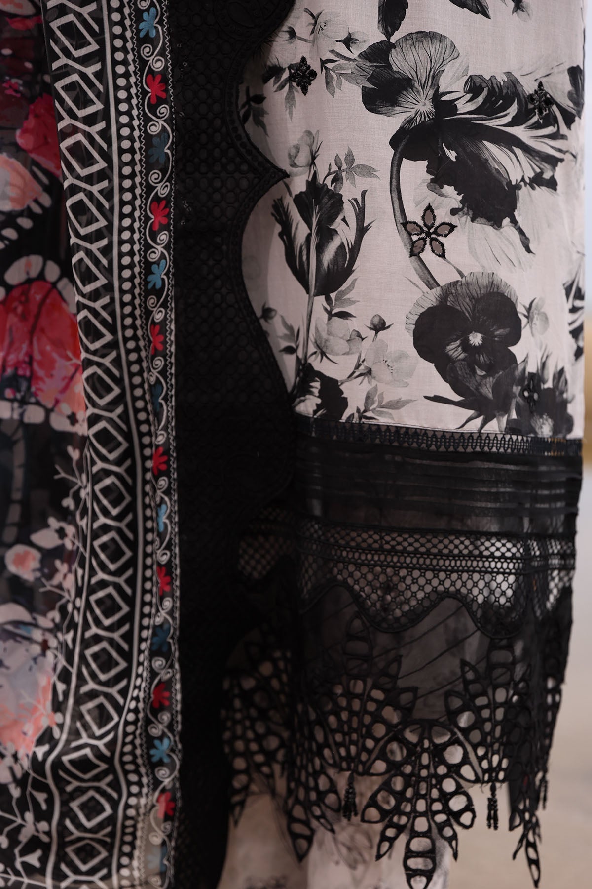 Nureh | Gardenia Embroidered Lawn 25 | NSG-175 - by - Libasekhas UK - Registered Vendor of : Nureh - 100% Original Designer Dresss