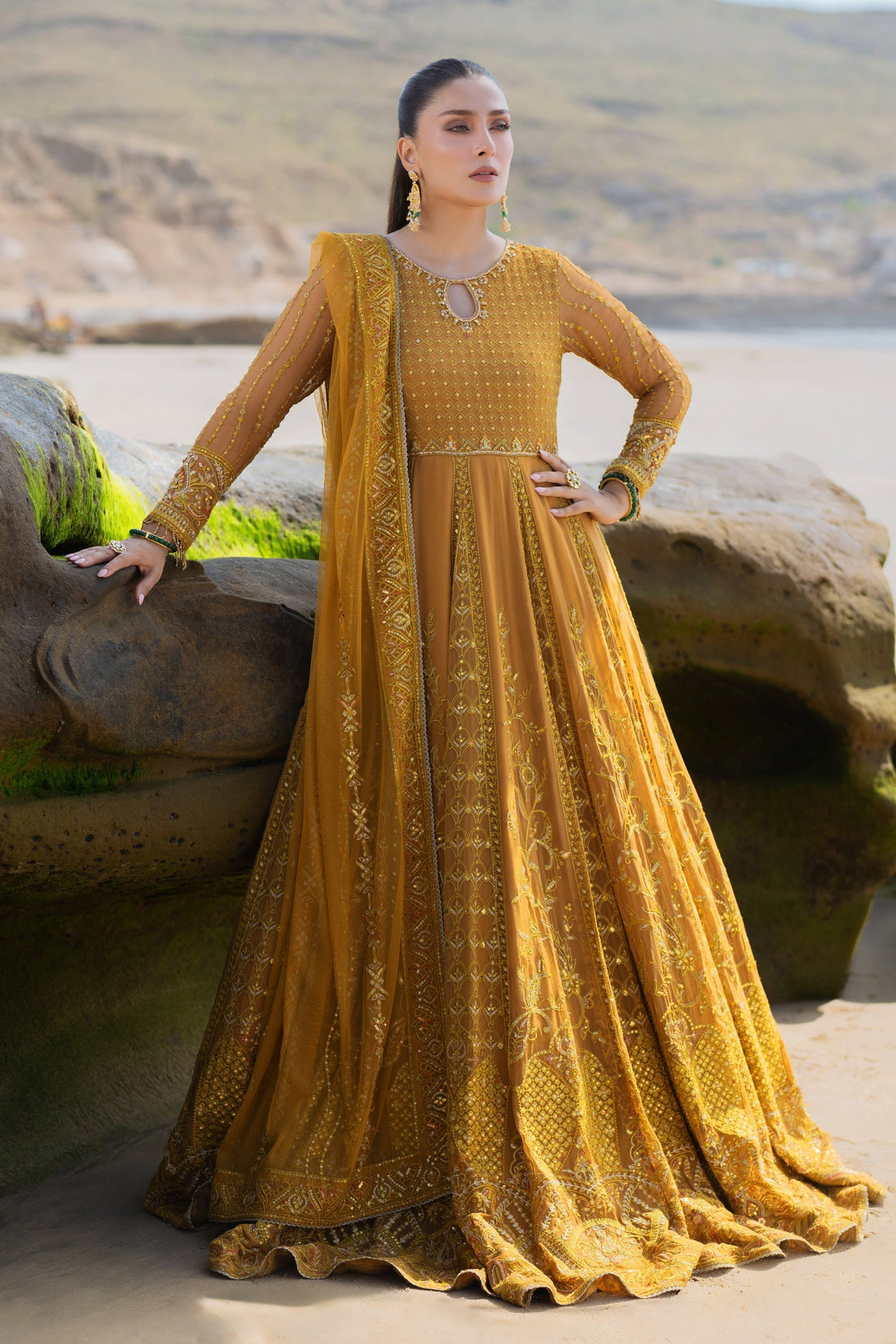 Naqshi | Sahil Kinaray | AINARA - by - Libasekhas UK - Registered Vendor of : Naqshi - 100% Original Designer Dresss