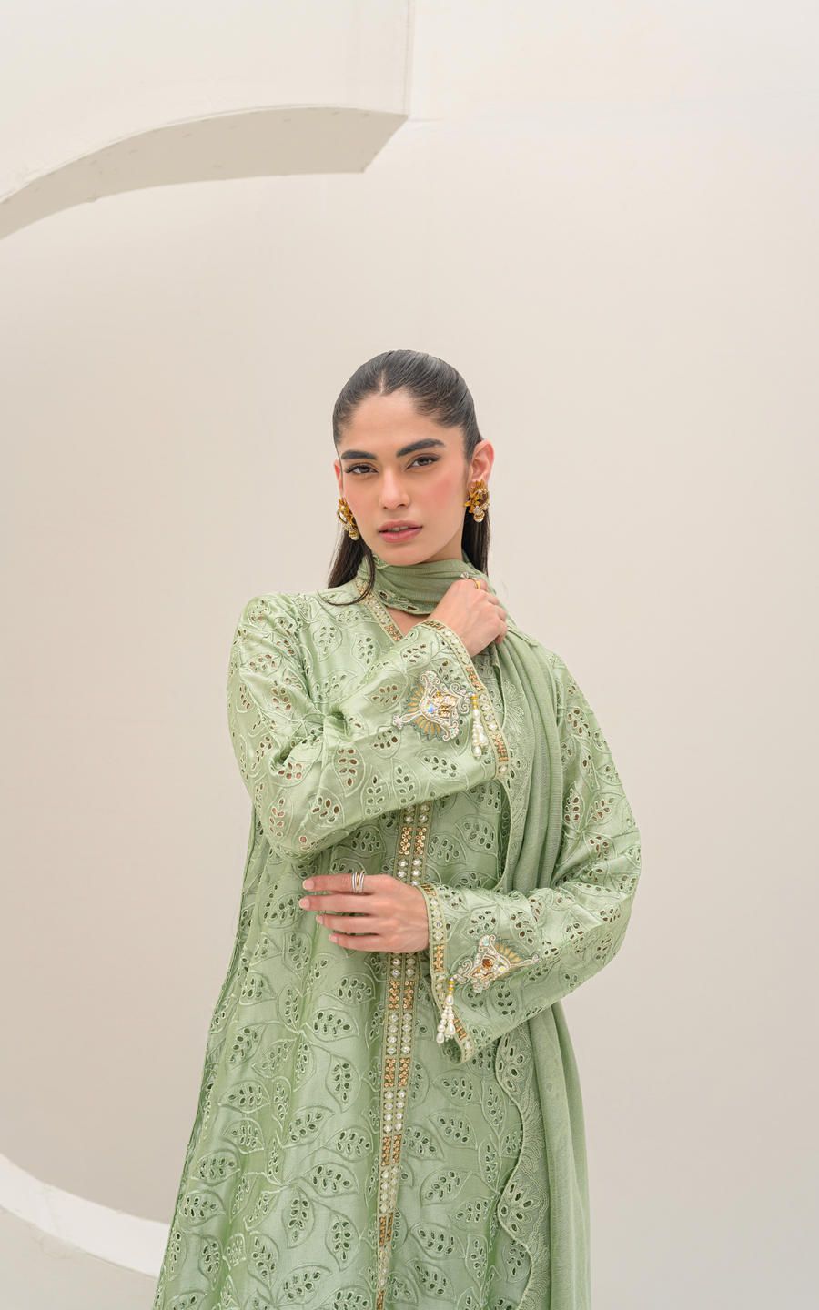 Sana Abbas | Ara Eid Luxe | Lumi - by Libasekhas - Registered Vendor of : Sana Abbas - 100% Original Designer Dress