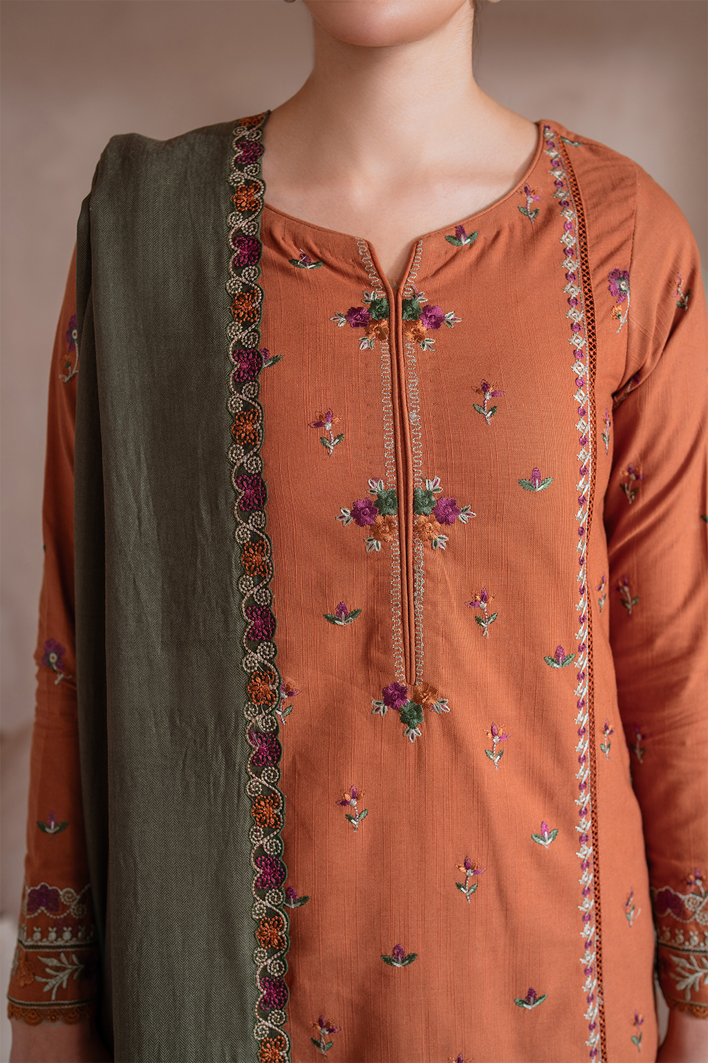 Iznik | Exclusive Winter | UE-367 - by - Libasekhas UK - Registered Vendor of : Iznik - 100% Original Designer Dresss