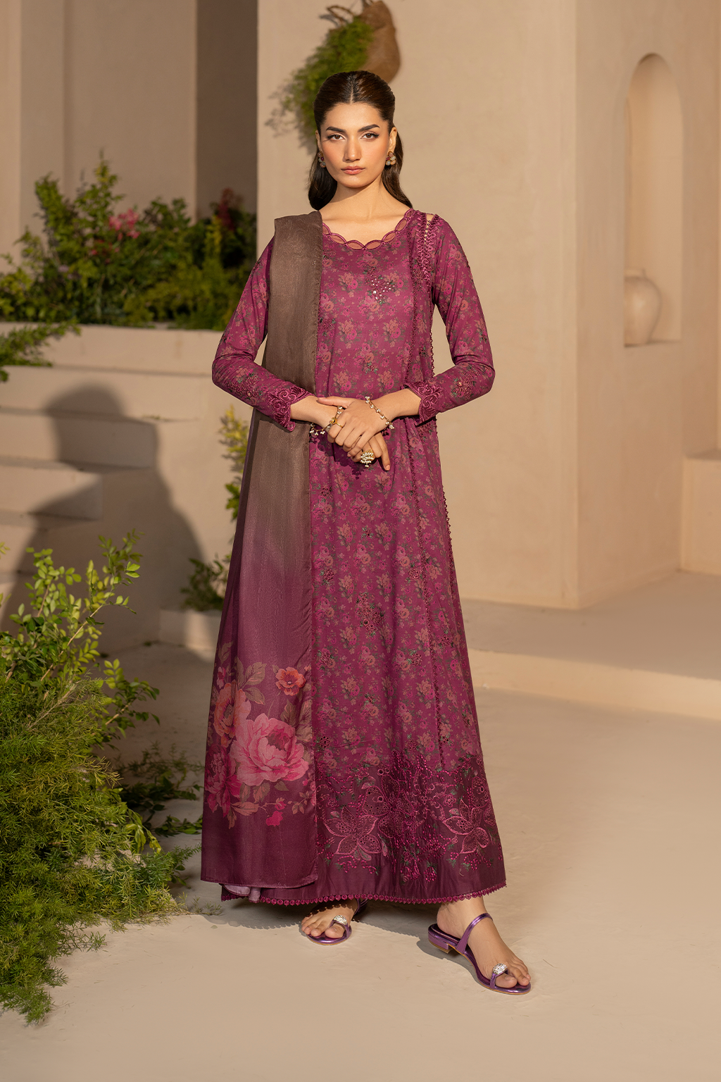 Iznik | Festive Lawn 25 | EFL-09 - by - Libasekhas UK - Registered Vendor of : Iznik - 100% Original Designer Dresss