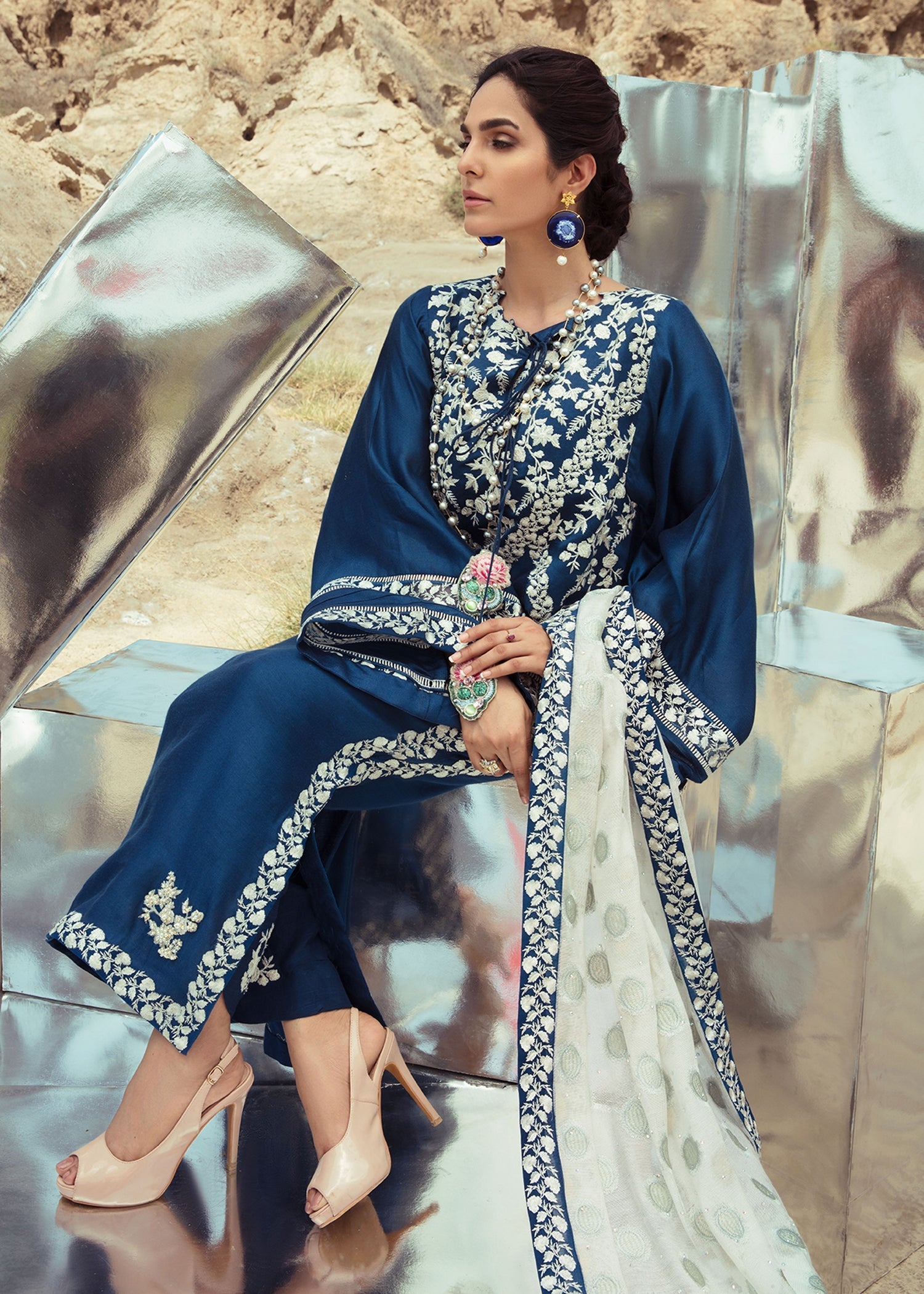 Saira Shakira | Luxury Pret | Prussia - by Libasekhas UK - Registered Vendor of : Saira Shakira - 100% Original Designer Dress