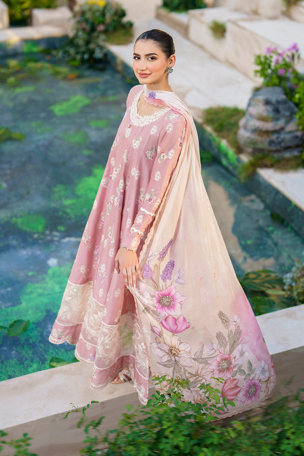 Iznik | Festive lawn 24 | SFL-08 - by - Libasekhas UK - Registered Vendor of : Iznik - 100% Original Designer Dresss