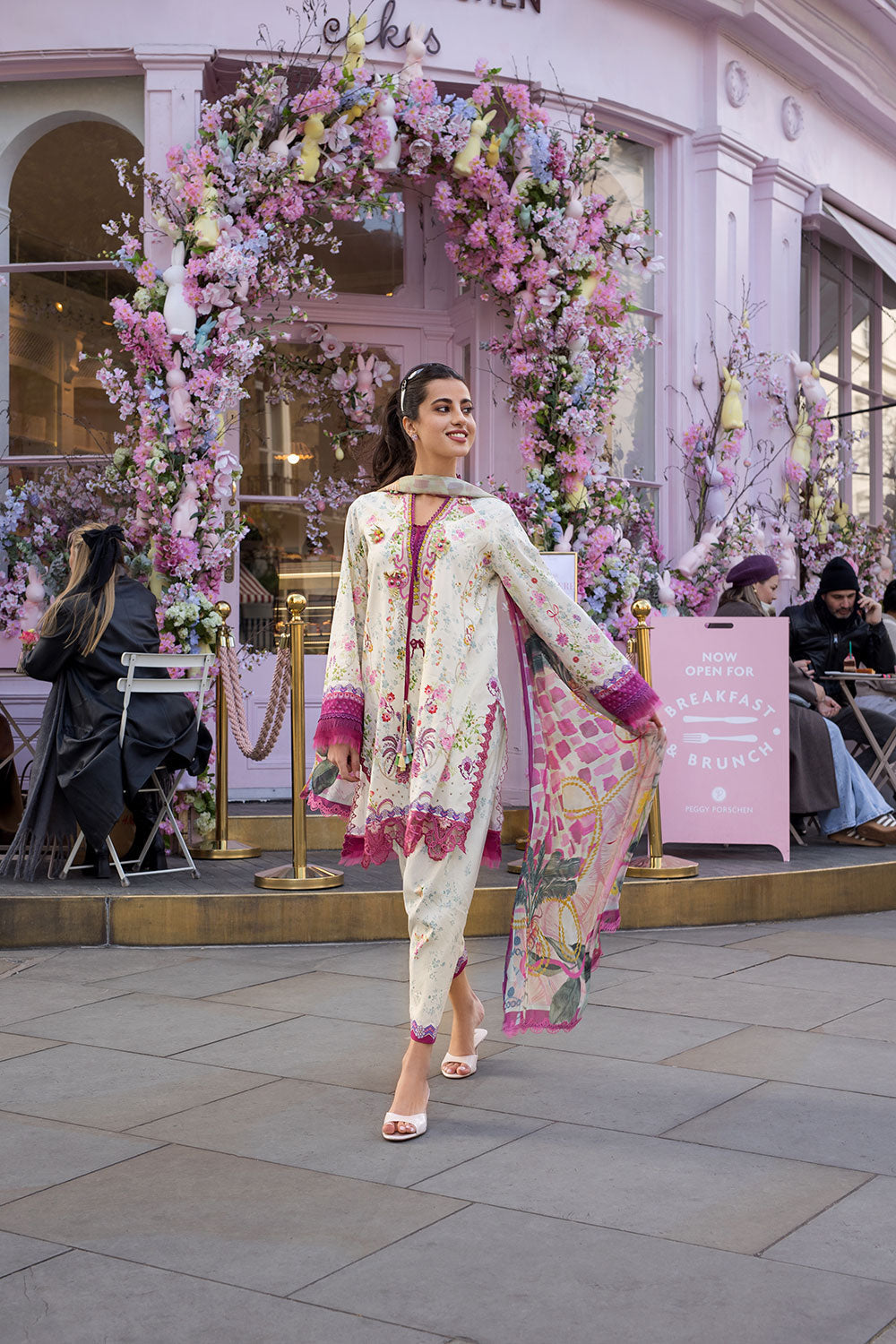 Sobia Nazir | Prints 26 | 7B - by Libasekhas UK - Registered Vendor of : Sobia Nazir - 100% Original Designer Dress