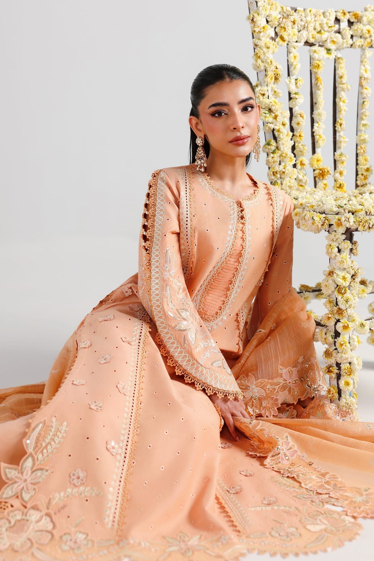 Akbar Aslam | Elan Luxury Lawn 26 | Ravina - by Libasekhas UK - Registered Vendor of : Akbar Aslam - 100% Original Designer Dress