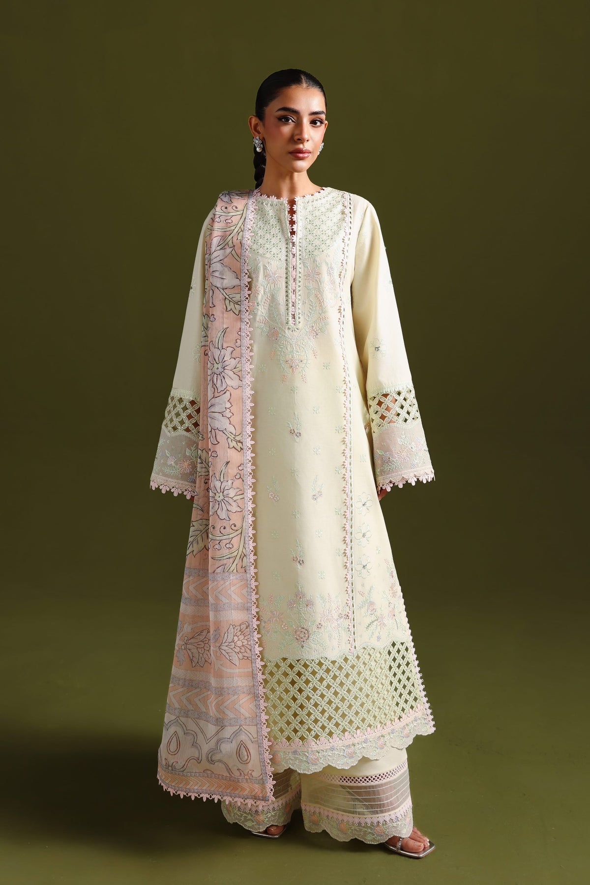 Akbar Aslam | Elan Luxury Lawn 26 | Nayara - by Libasekhas UK - Registered Vendor of : Akbar Aslam - 100% Original Designer Dress