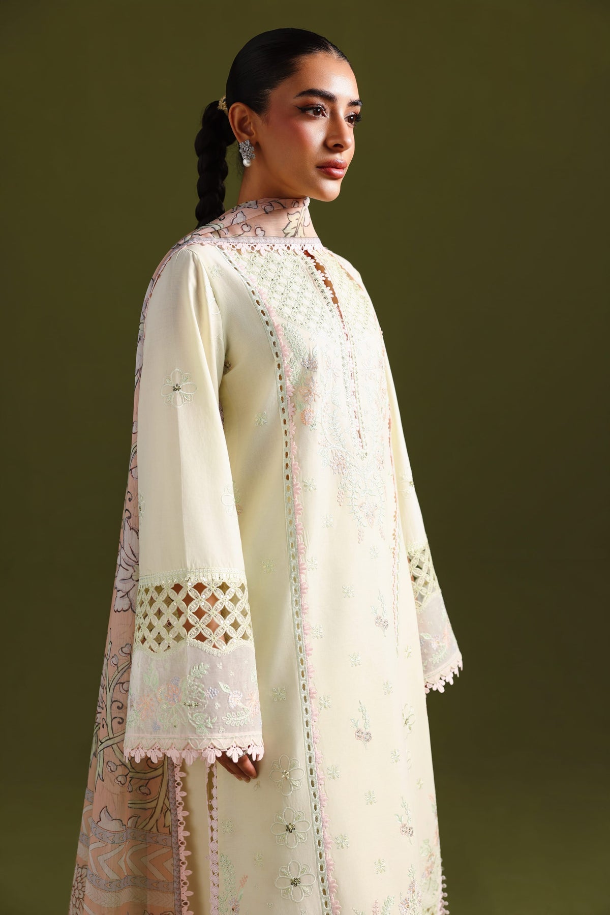 Akbar Aslam | Elan Luxury Lawn 26 | Nayara - by Libasekhas UK - Registered Vendor of : Akbar Aslam - 100% Original Designer Dress