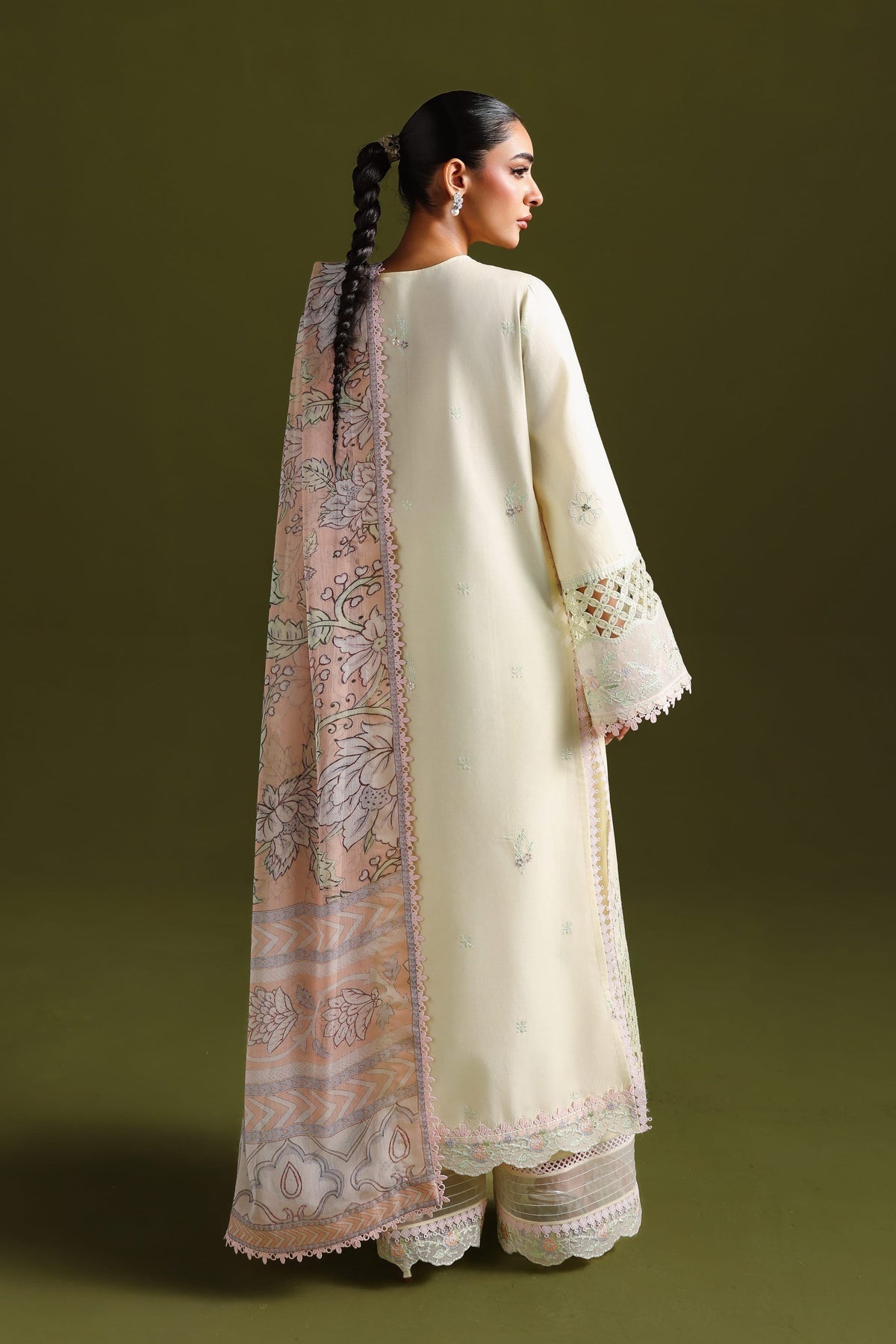 Akbar Aslam | Elan Luxury Lawn 26 | Nayara - by Libasekhas UK - Registered Vendor of : Akbar Aslam - 100% Original Designer Dress