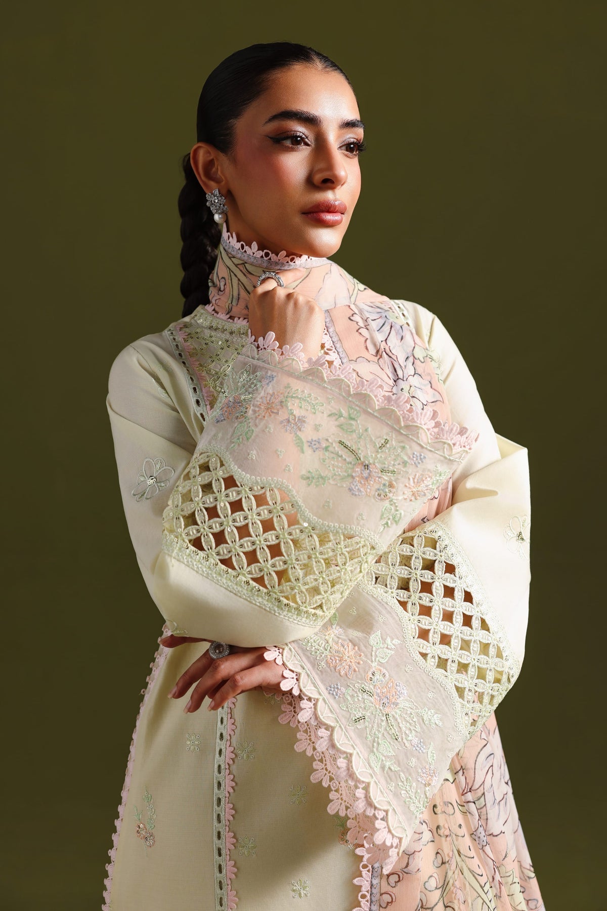 Akbar Aslam | Elan Luxury Lawn 26 | Nayara - by Libasekhas UK - Registered Vendor of : Akbar Aslam - 100% Original Designer Dress