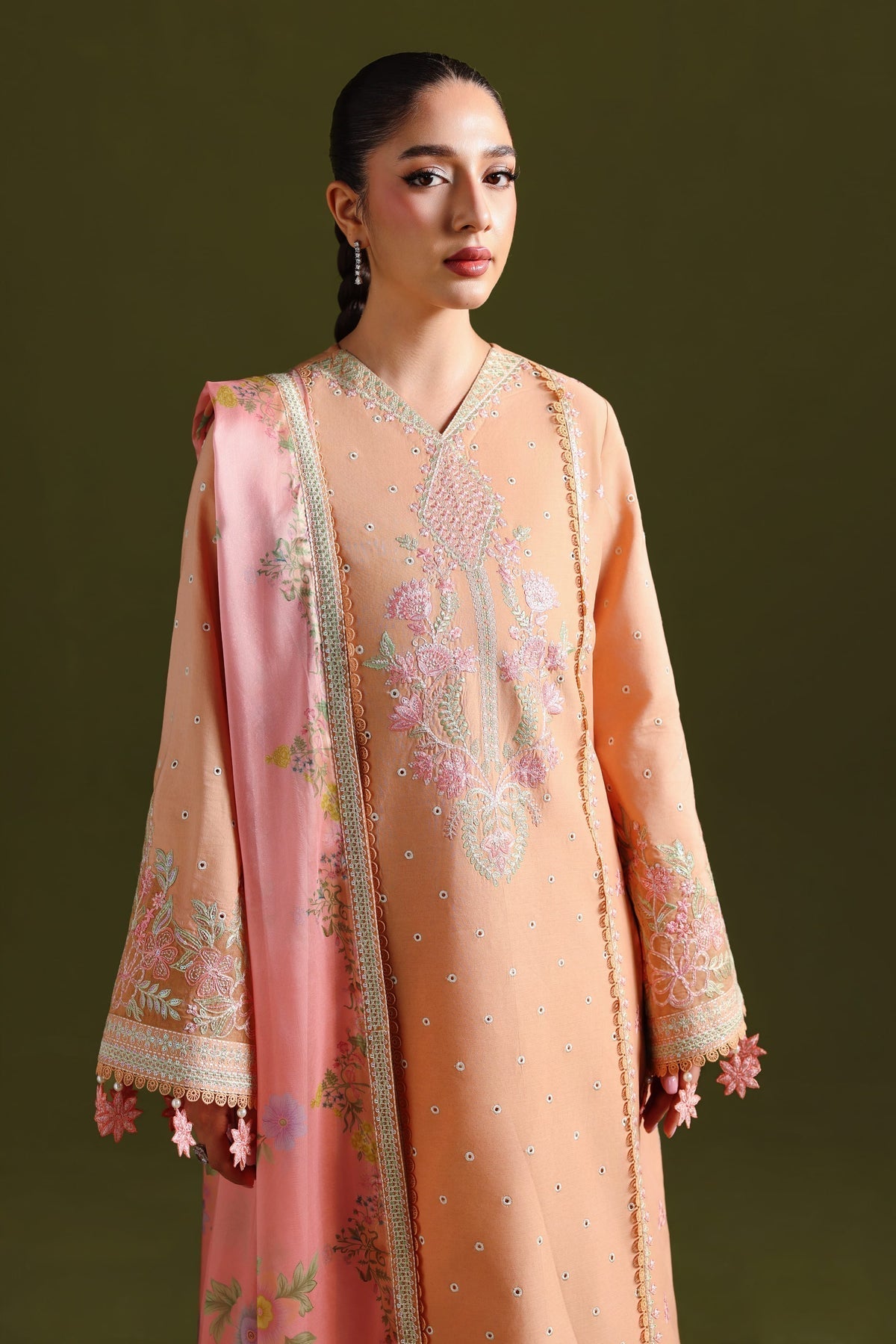 Akbar Aslam | Elan Luxury Lawn 26 | Aaralyn - by Libasekhas UK - Registered Vendor of : Akbar Aslam - 100% Original Designer Dress