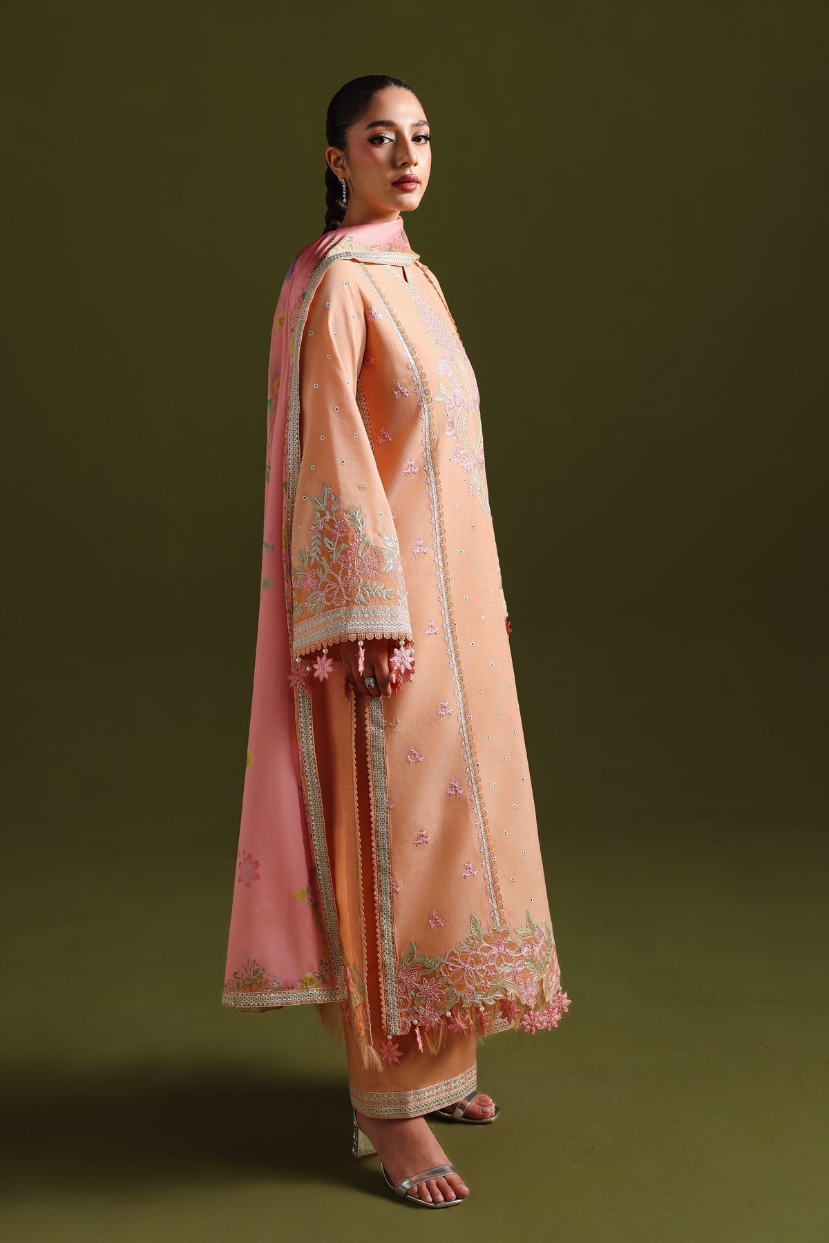 Akbar Aslam | Elan Luxury Lawn 26 | Aaralyn - by Libasekhas UK - Registered Vendor of : Akbar Aslam - 100% Original Designer Dress