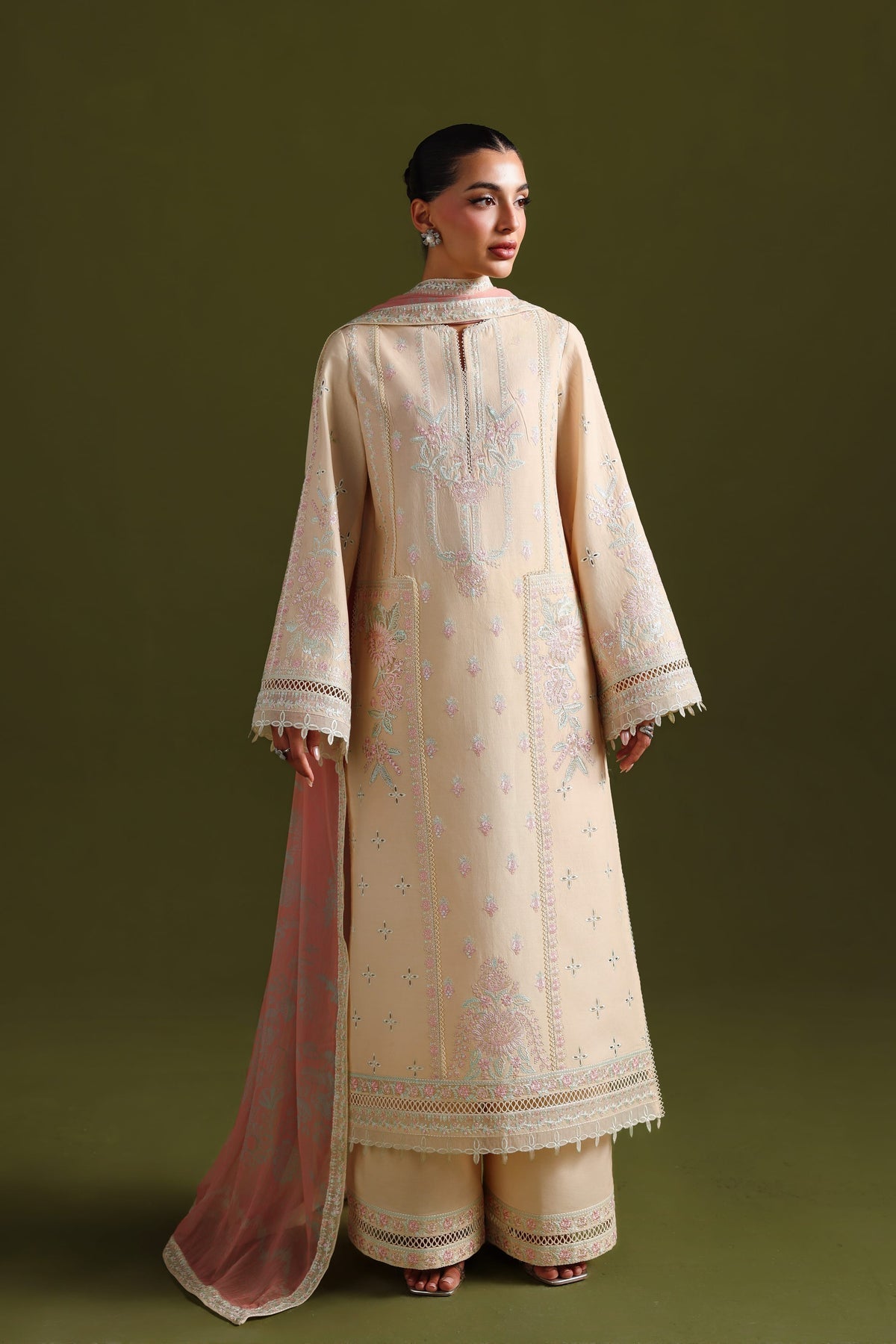 Akbar Aslam | Elan Luxury Lawn 26 | Esmira - by Libasekhas UK - Registered Vendor of : Akbar Aslam - 100% Original Designer Dress
