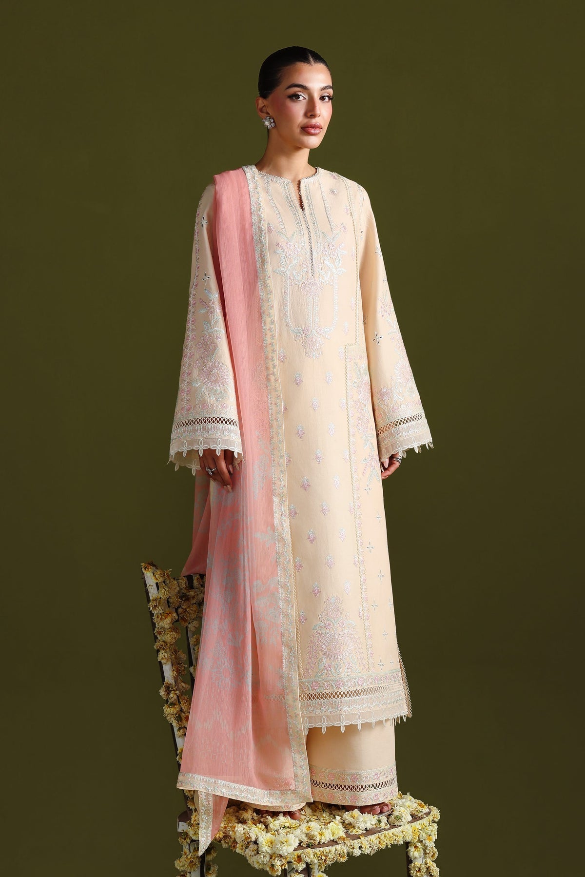 Akbar Aslam | Elan Luxury Lawn 26 | Esmira - by Libasekhas UK - Registered Vendor of : Akbar Aslam - 100% Original Designer Dress