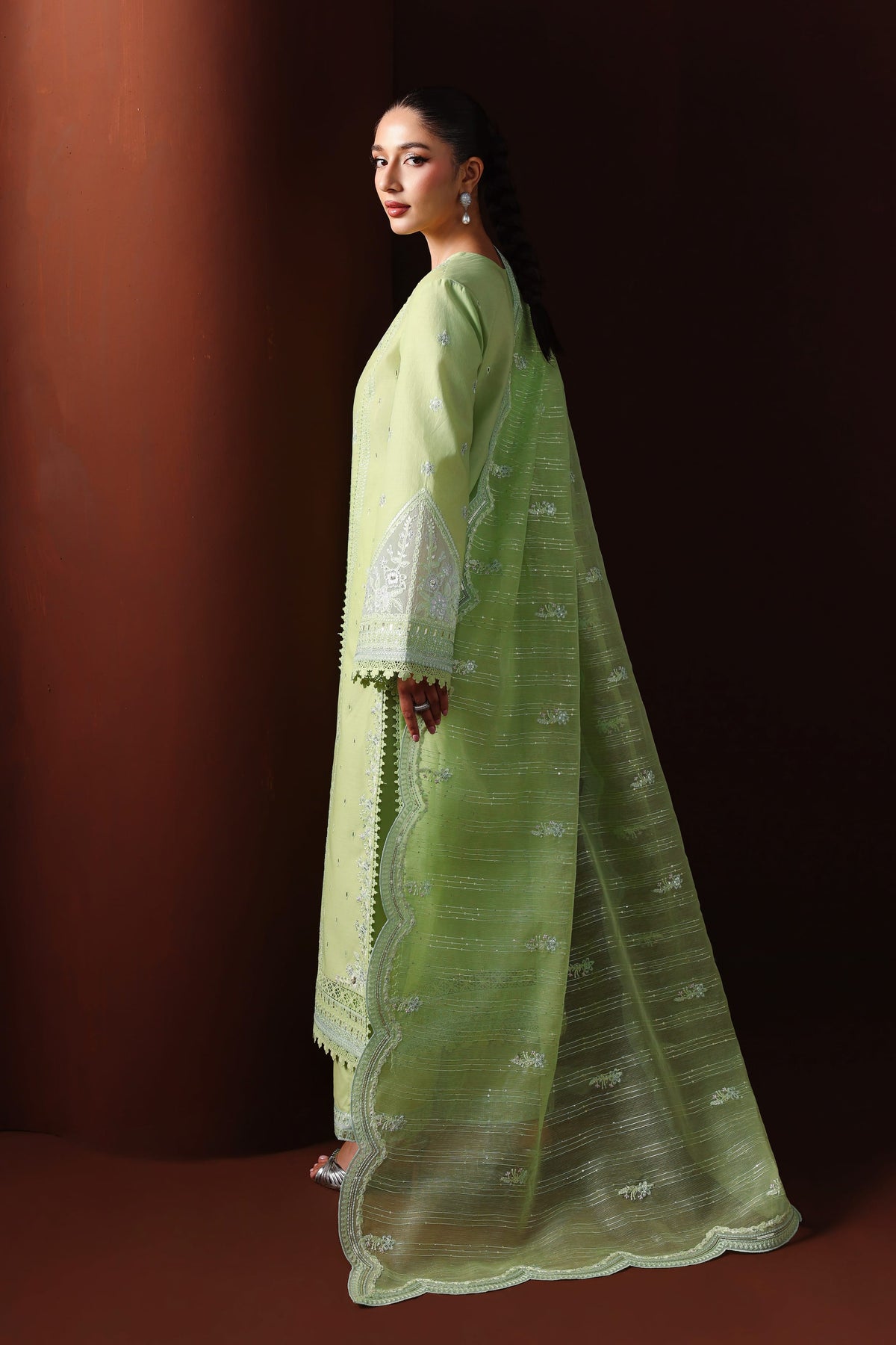 Akbar Aslam | Elan Luxury Lawn 26 | Nayeli - by Libasekhas UK - Registered Vendor of : Akbar Aslam - 100% Original Designer Dress