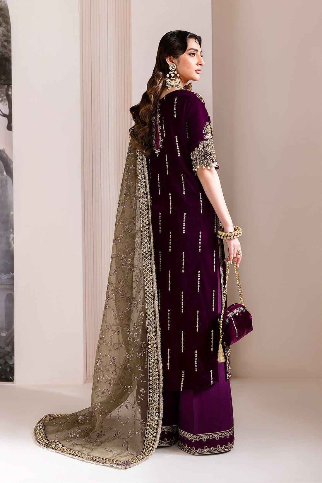 Alizeh | Makhmal Luxury Velvet Edit | Zarlish - by Libasekhas UK - Registered Vendor of : Alizeh - 100% Original Designer Dress