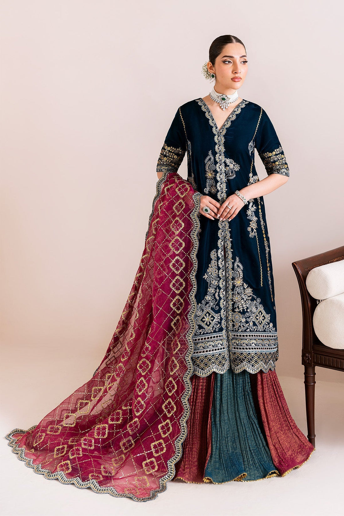 Alizeh | Makhmal Luxury Velvet Edit | Mehroob - by Libasekhas UK - Registered Vendor of : Alizeh - 100% Original Designer Dress