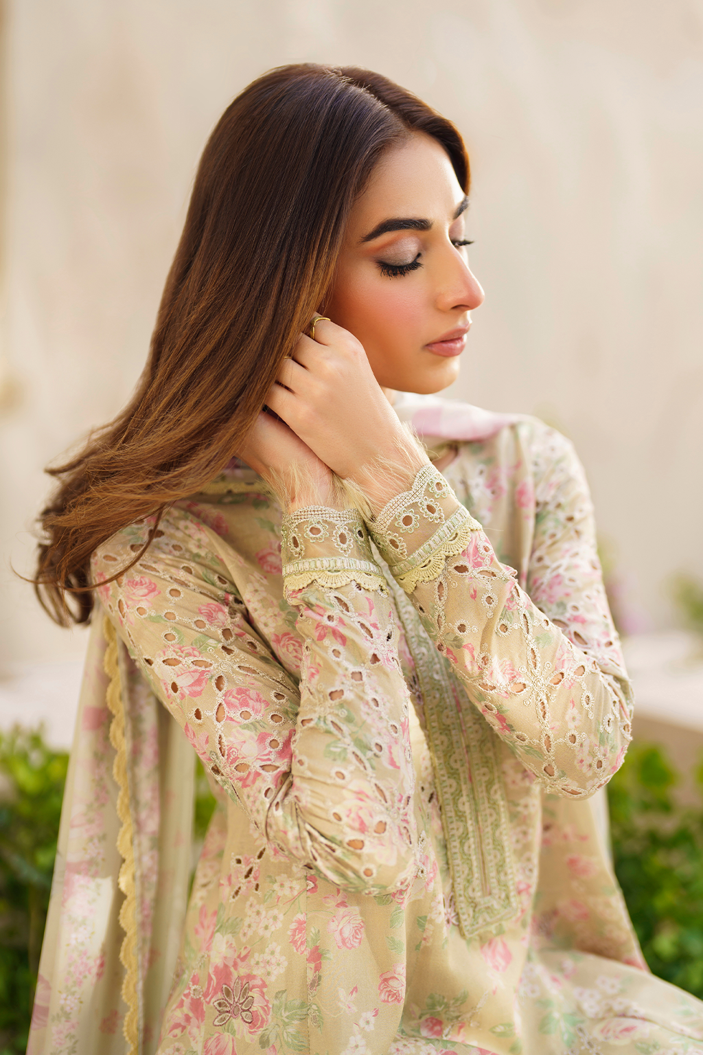 Iznik | Festive lawn 24 | SFL-05 - by - Libasekhas UK - Registered Vendor of : Iznik - 100% Original Designer Dresss