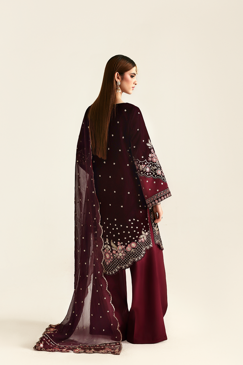Emaan Adeel | Zarposh Velvet 25 | KANWAL - by Libasekhas UK - Registered Vendor of : Emaan Adeel - 100% Original Designer Dress